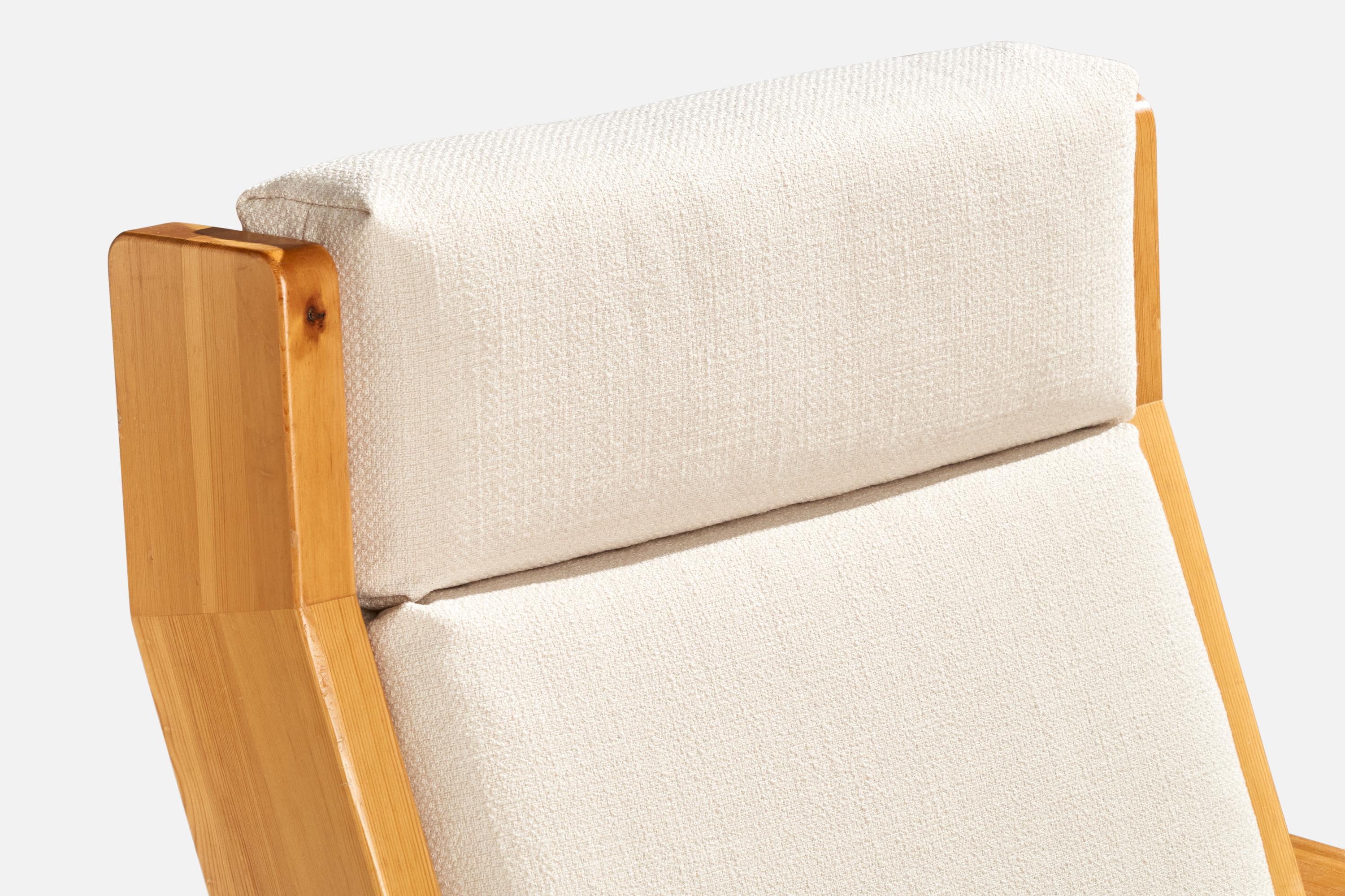 Designer finlandais, fauteuils de salon, pin, tissu, Finlande, 1970 en vente 5