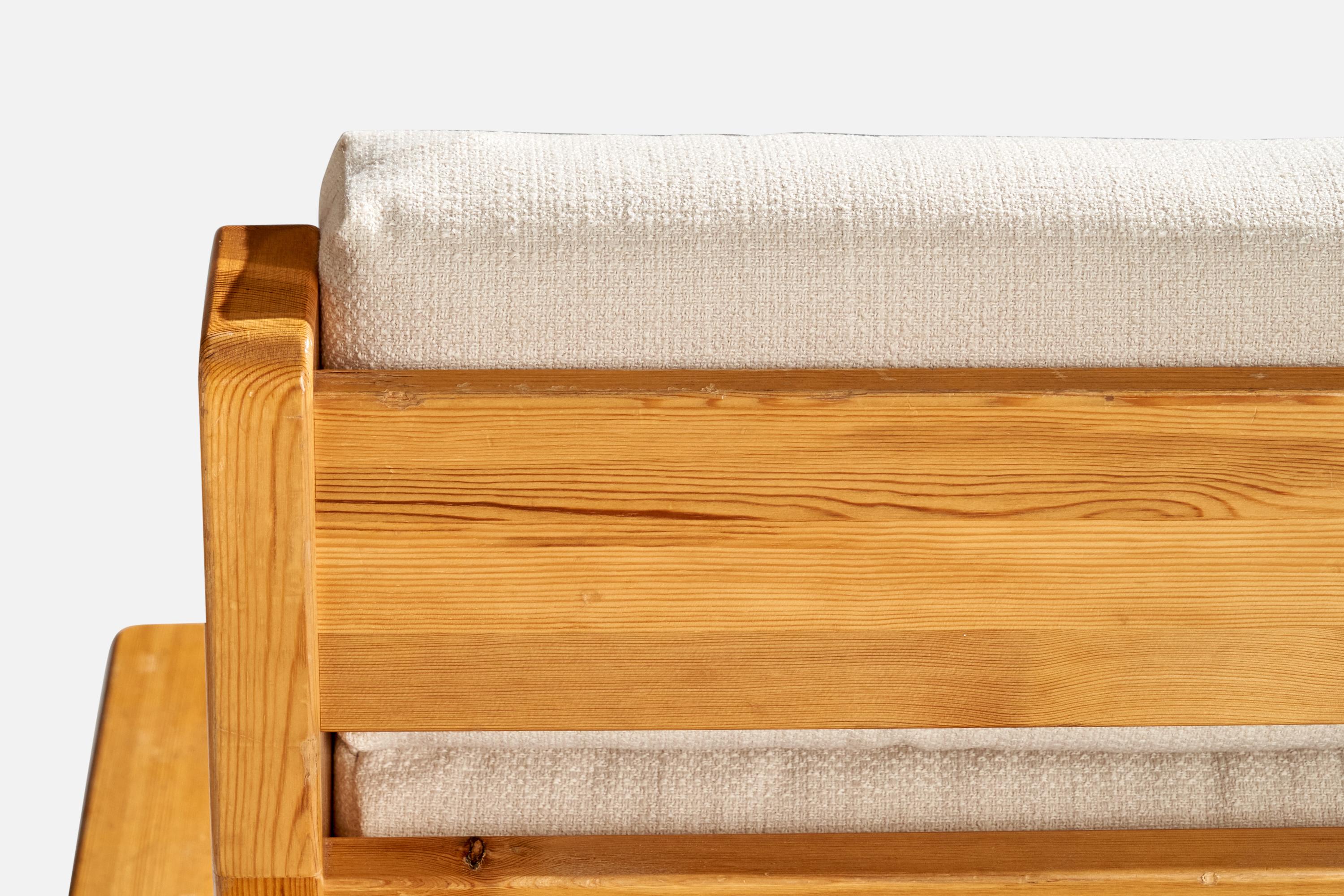 Designer finlandais, fauteuils de salon, pin, tissu, Finlande, 1970 en vente 6