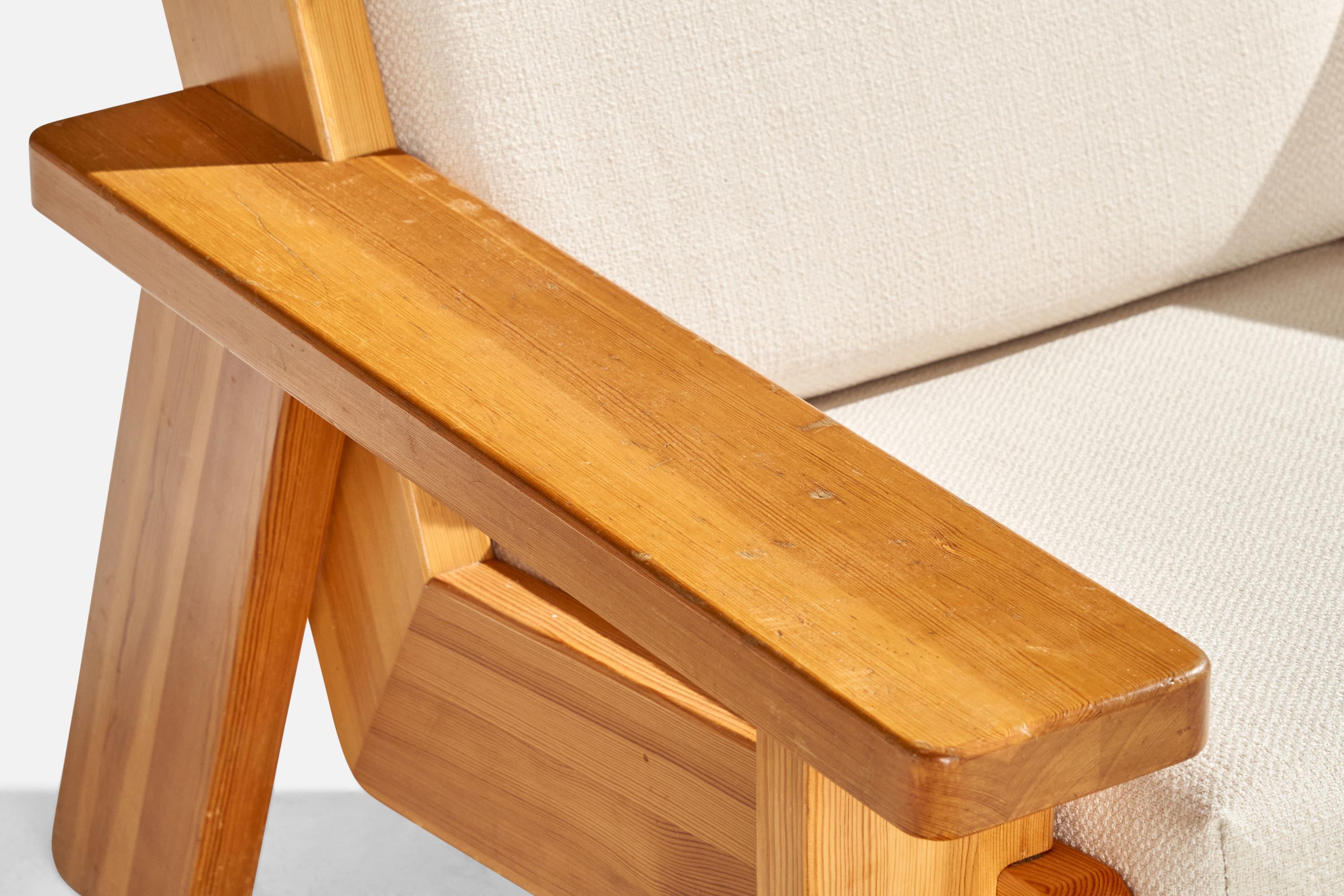 Tissu Designer finlandais, fauteuils de salon, pin, tissu, Finlande, 1970 en vente