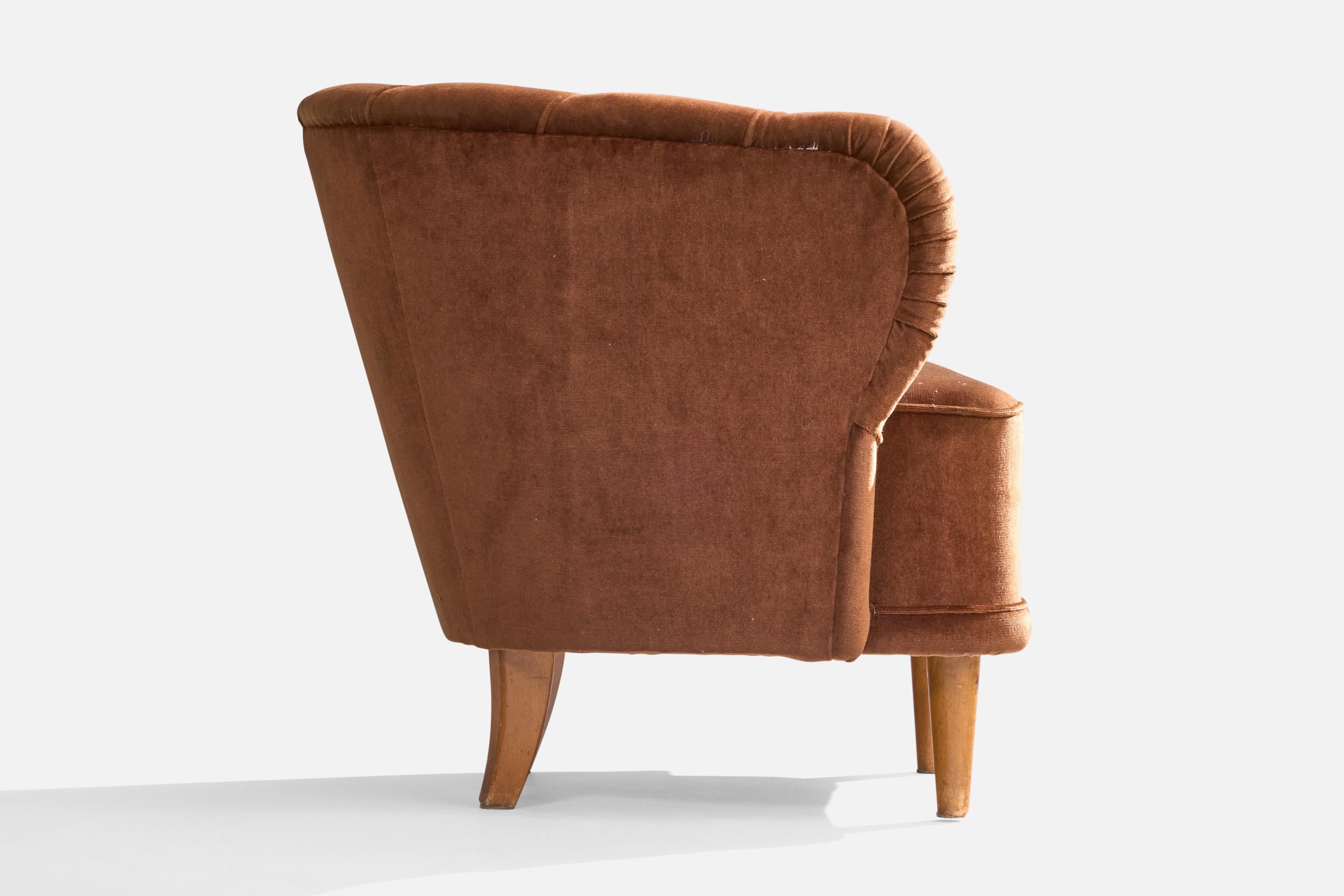 Finnish Designer, Lounge Chairs, Velvet, Wood, Finland, 1940s For Sale 6