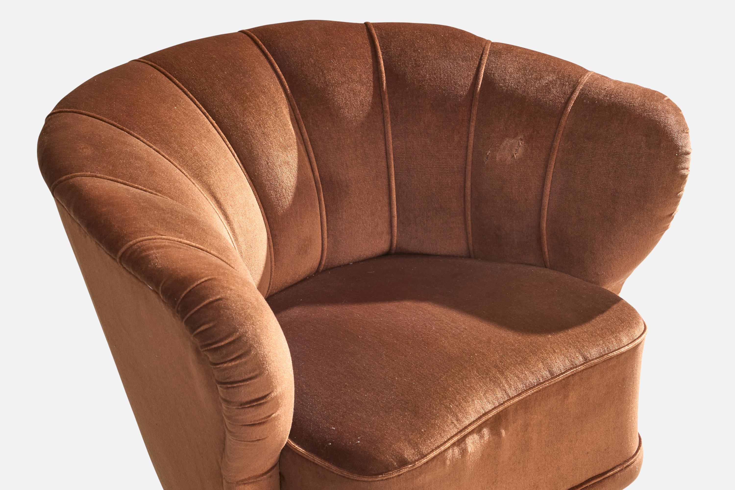 Finnish Designer, Lounge Chairs, Velvet, Wood, Finland, 1940s For Sale 7