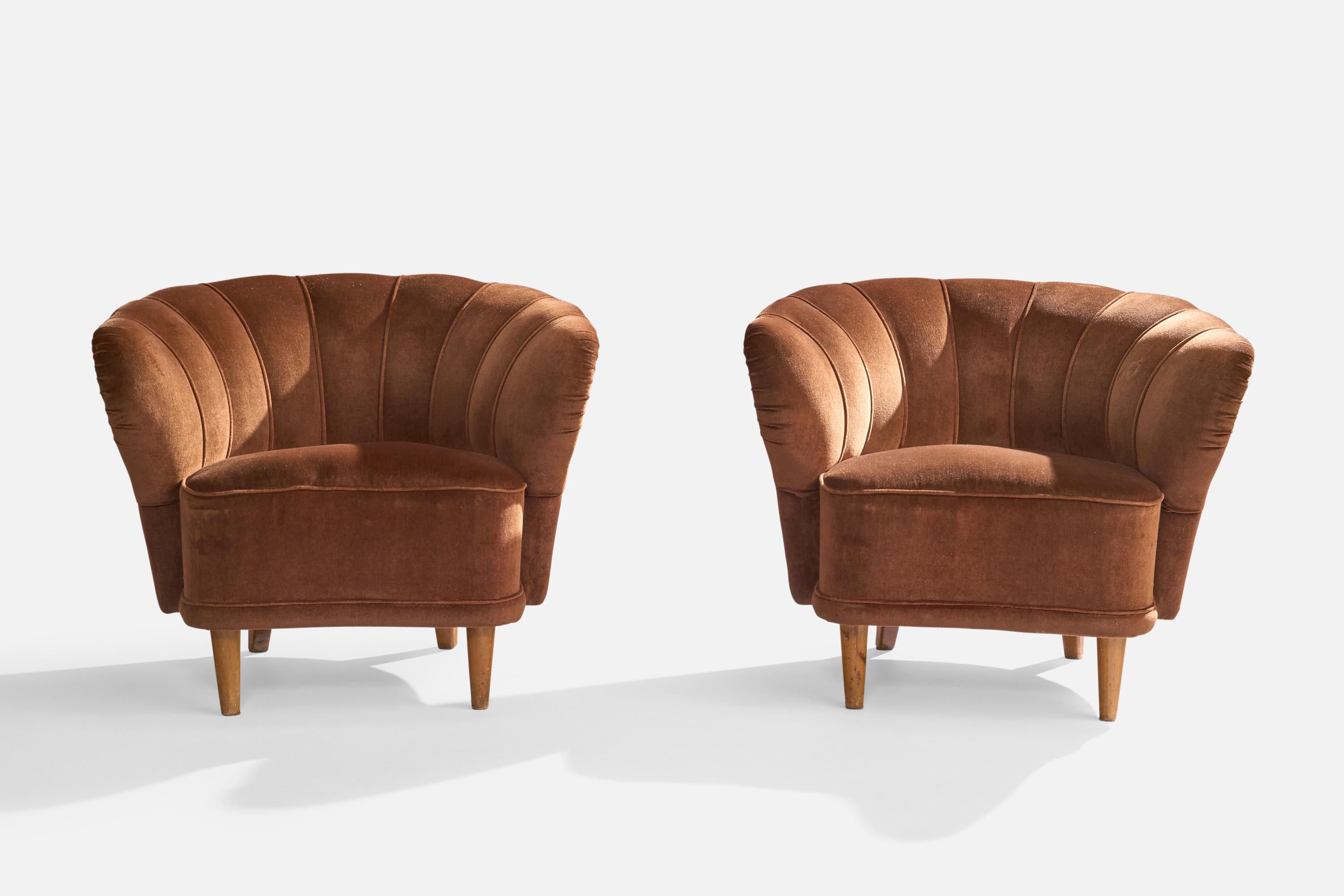 Finnish Designer, Lounge Chairs, Velvet, Wood, Finland, 1940s For Sale 2