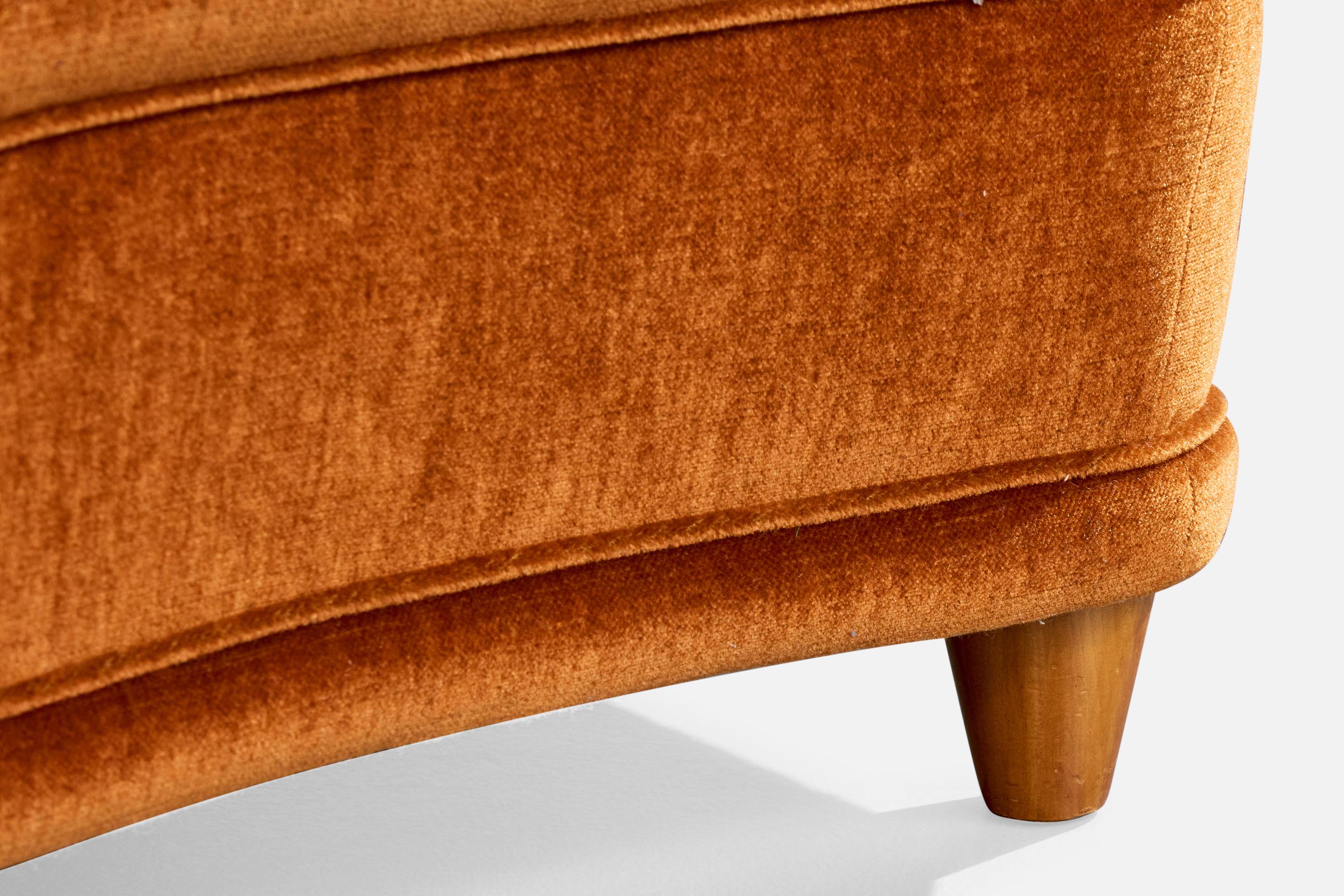 Finnische Designerin, Loungesessel, Samt, Holz, Finnland, 1940er Jahre im Angebot 1