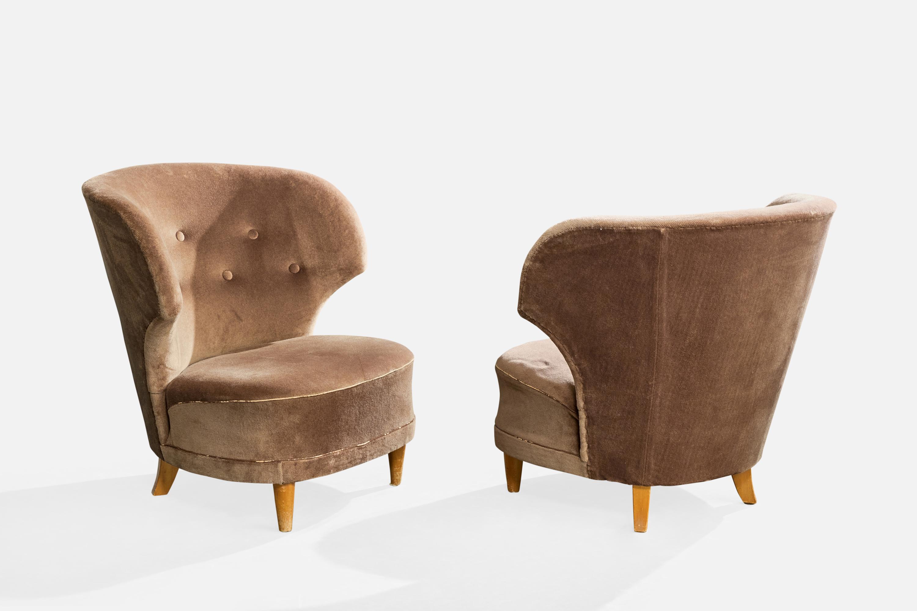 Mid-Century Modern Designer finlandais, fauteuils de salon, velours, bois, Finlande, années 1950 en vente