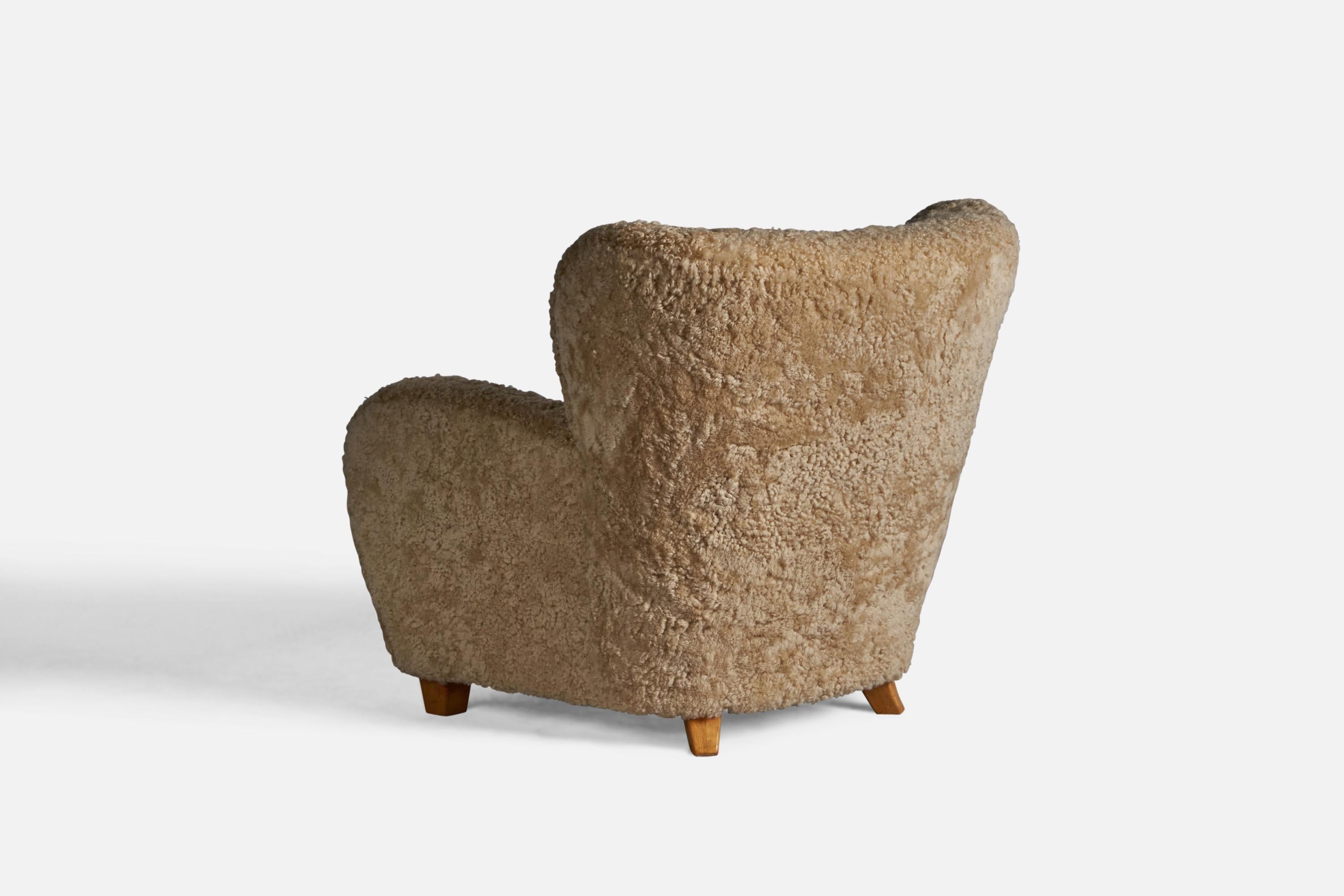 Mid-20th Century Finnish Designer, Organic Lounge Chairs, Shearling, Wood, Finland, 1940s For Sale