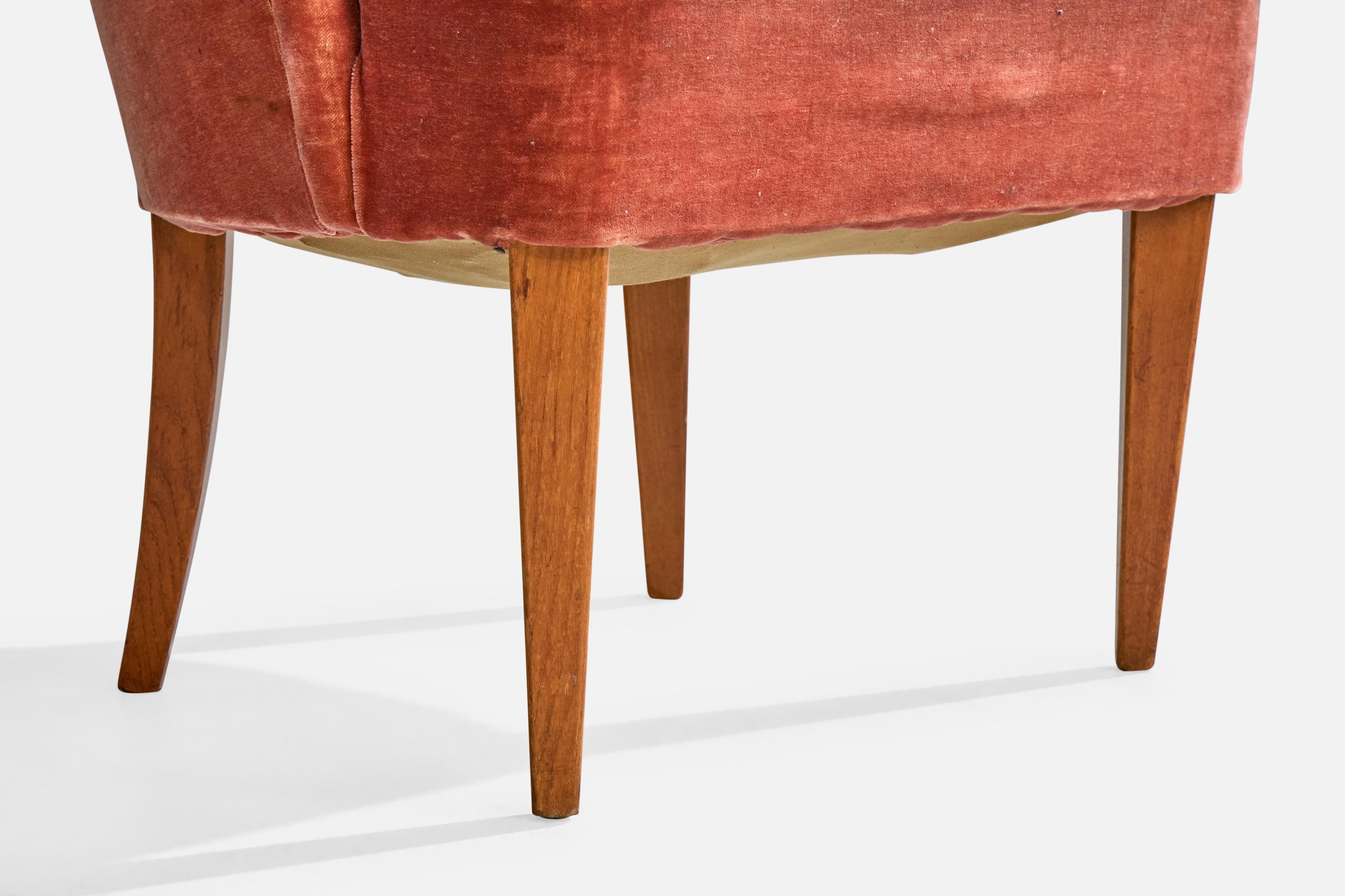 Finnish Designer, Side Chairs, Wood, Fabric, Finland, 1940s In Good Condition For Sale In High Point, NC
