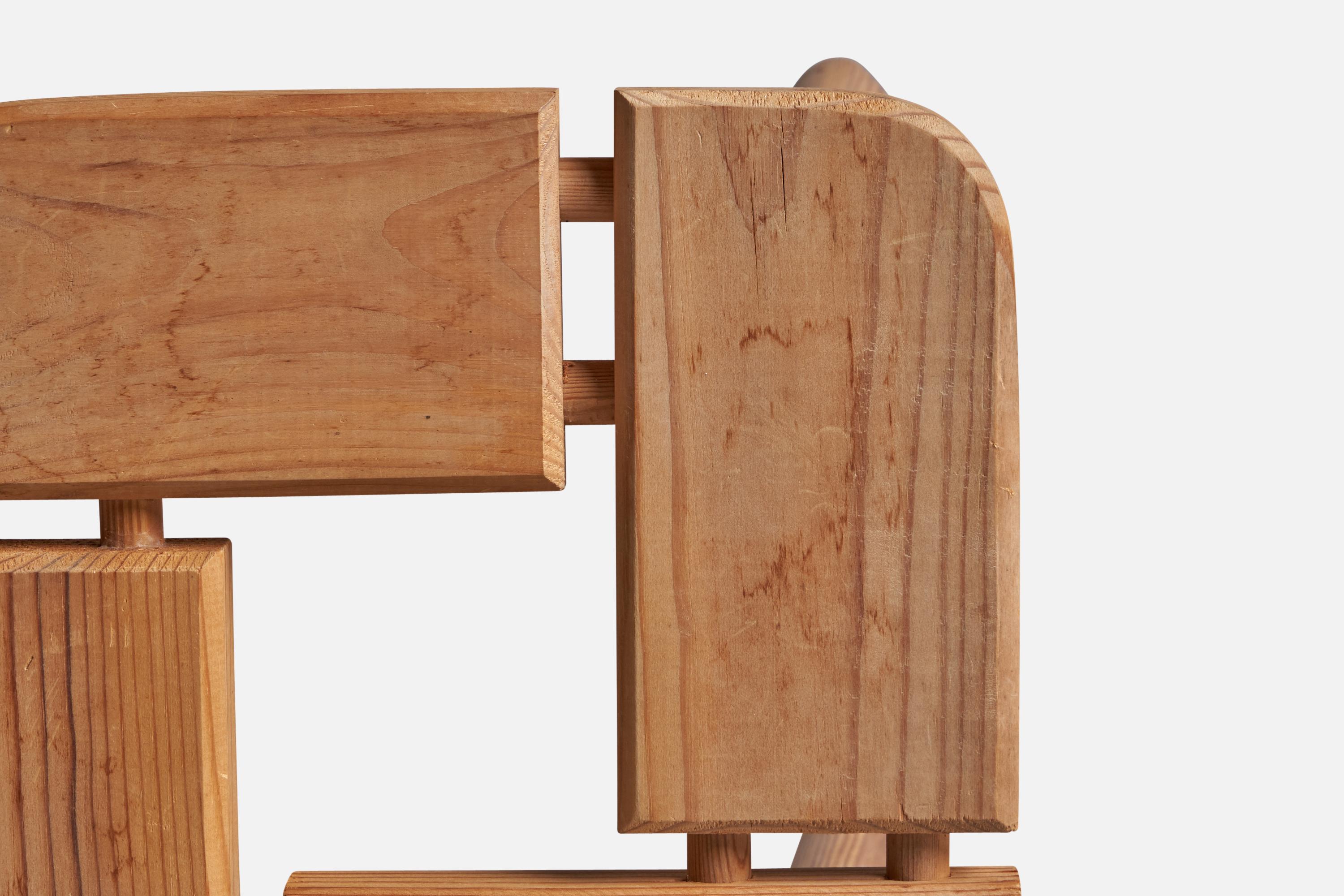 Finnischer Designer, Hocker, Kiefernholz, Finnland, 1960er Jahre im Angebot 1