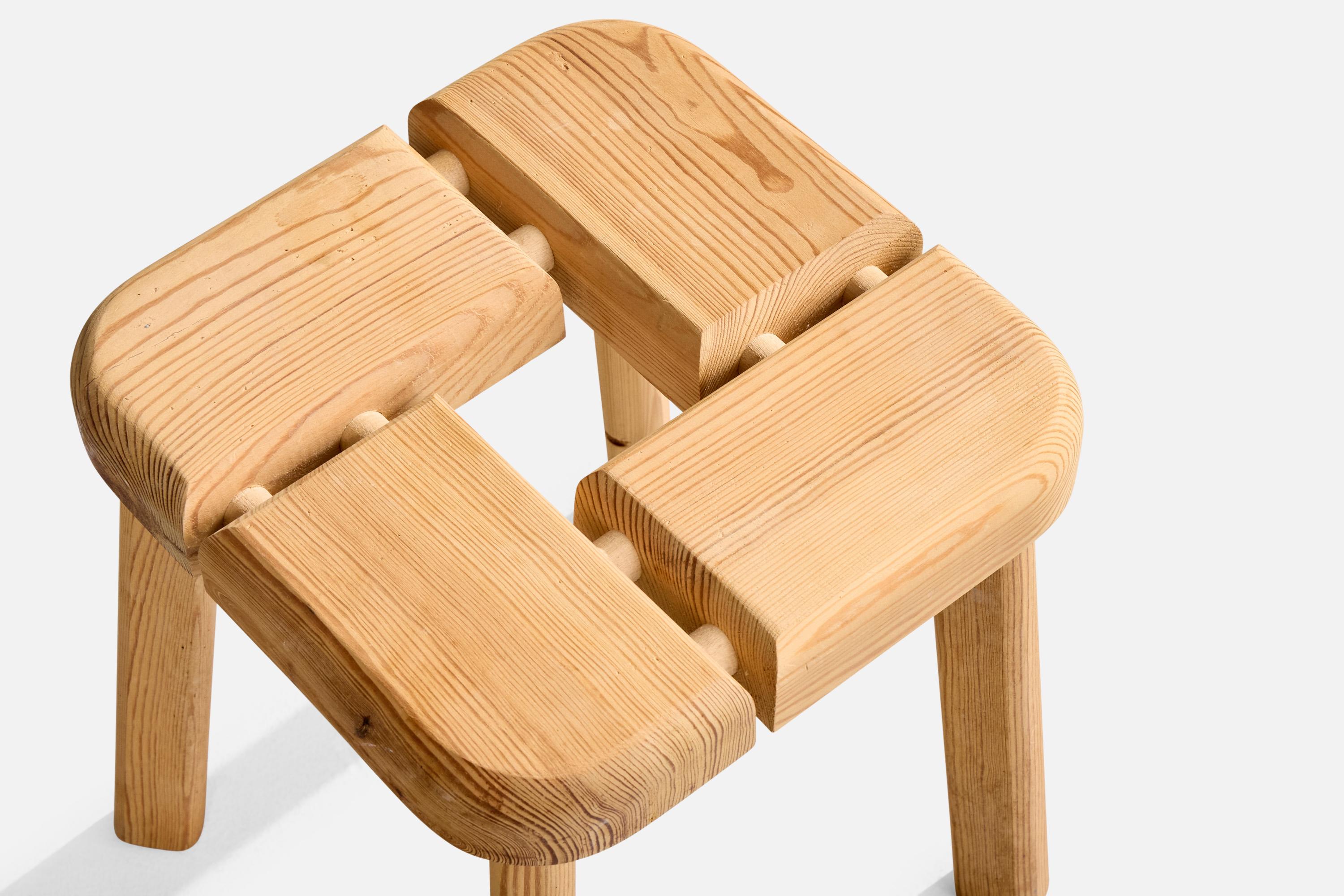 Finnish Designer, Stool, Pine, Finland, 1970s For Sale 2