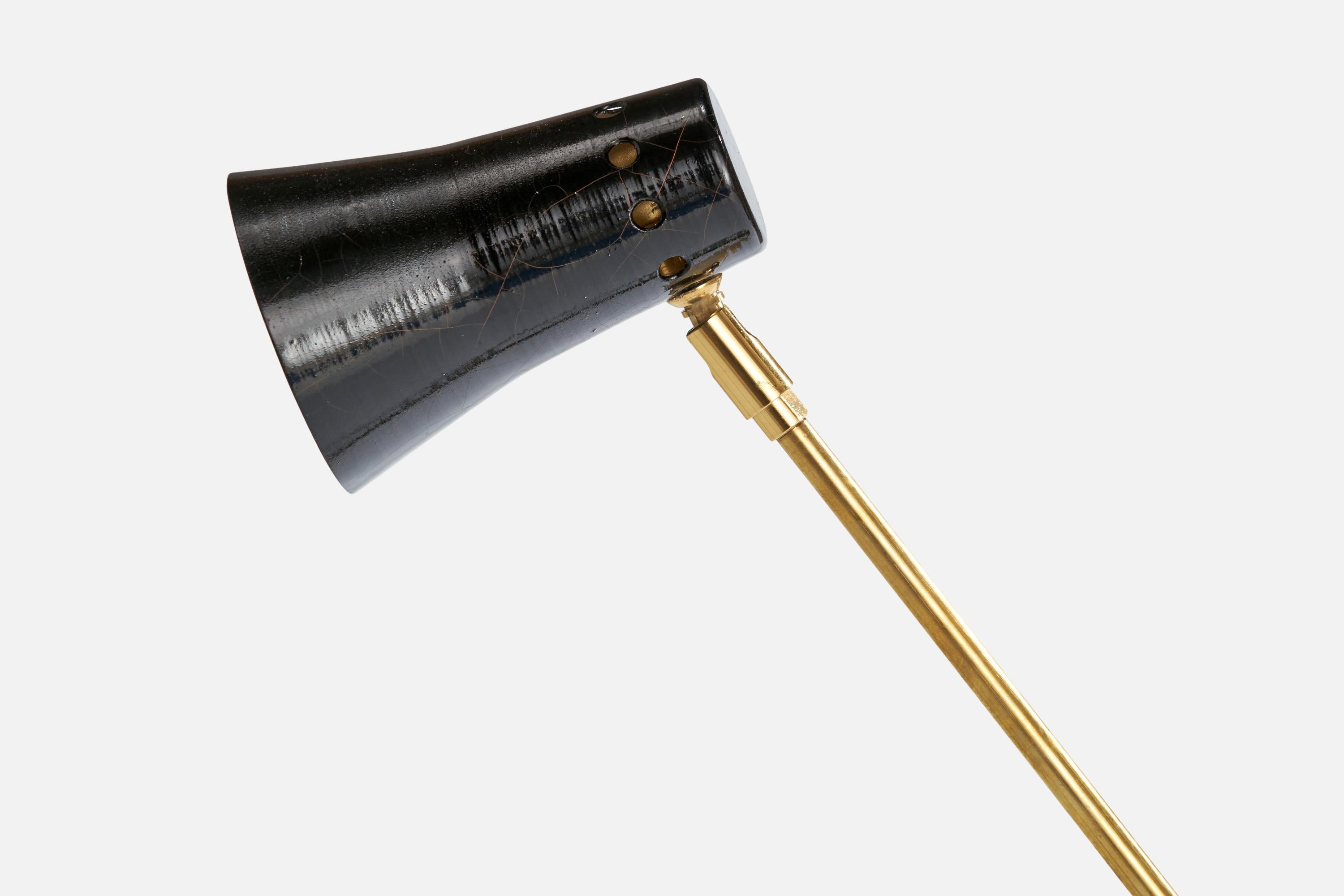 Finnische Designerin, Tischlampe, Messing, Rattan, Metall, Finnland, 1960er Jahre (Skandinavische Moderne) im Angebot