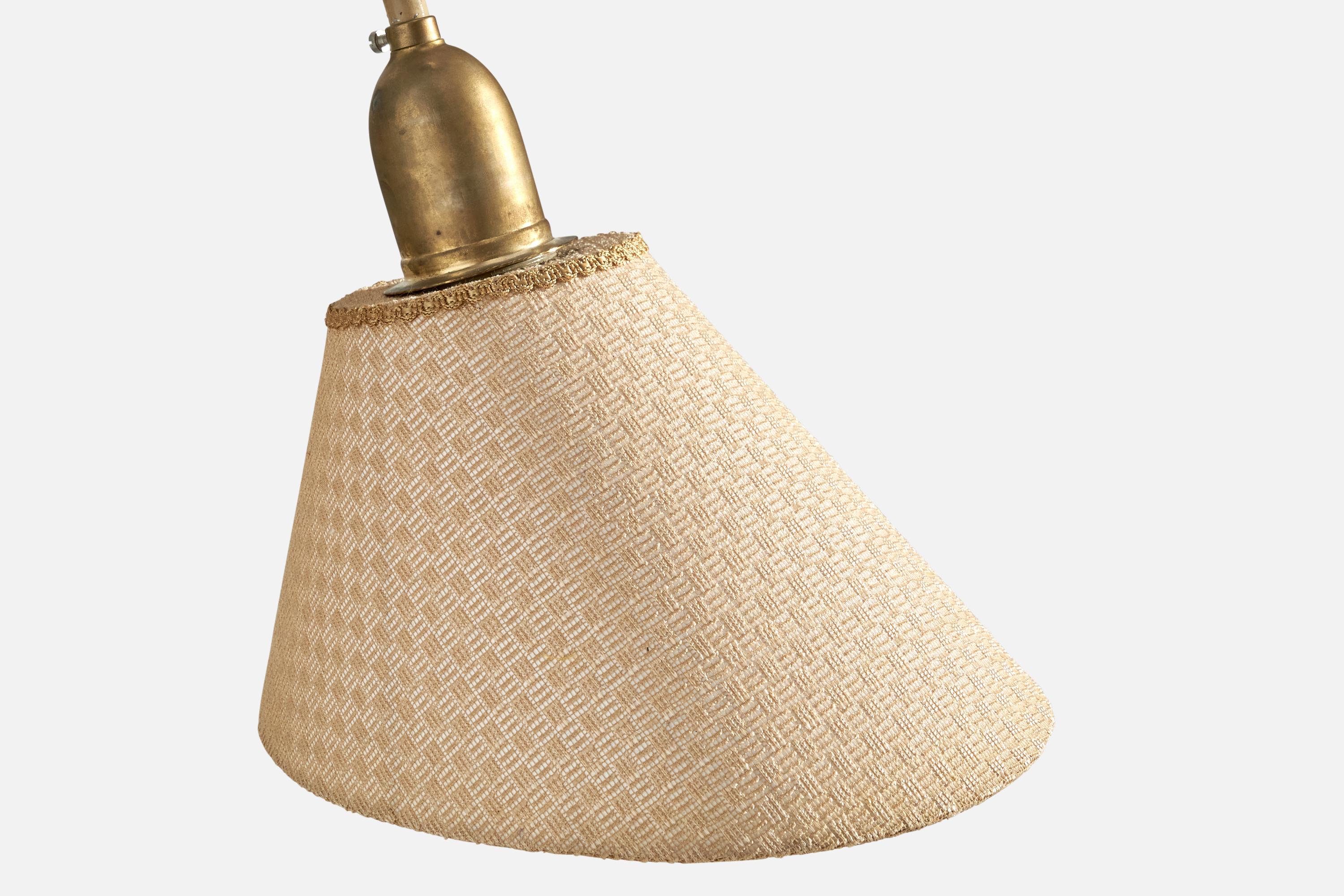 Finnische Designerin, Wandleuchte, Messing, Metall, Stoff, Finnland, 1960er Jahre im Angebot 1