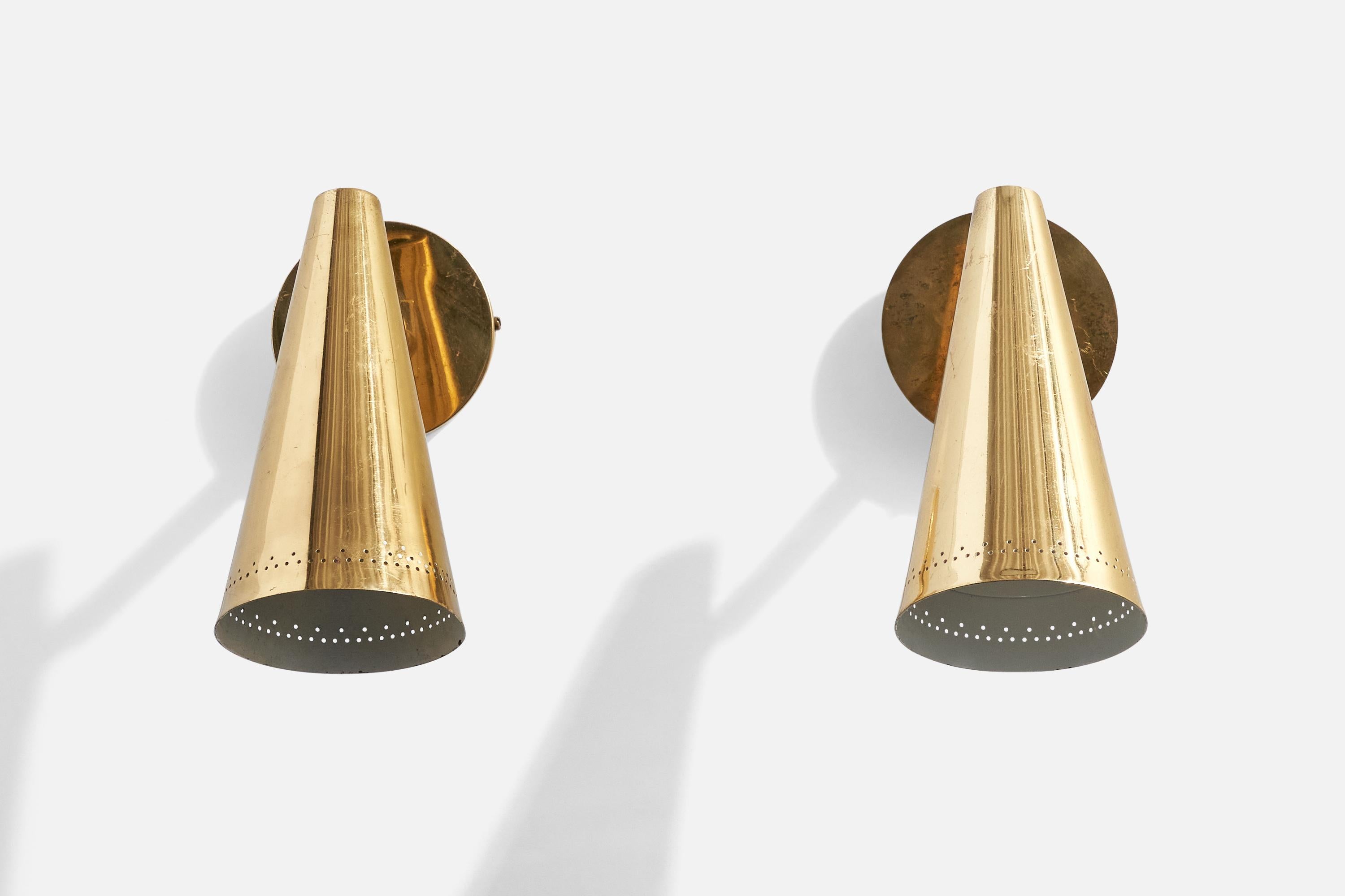 Finlandais Design/One Lights, laiton, Finlande, années 1970 en vente