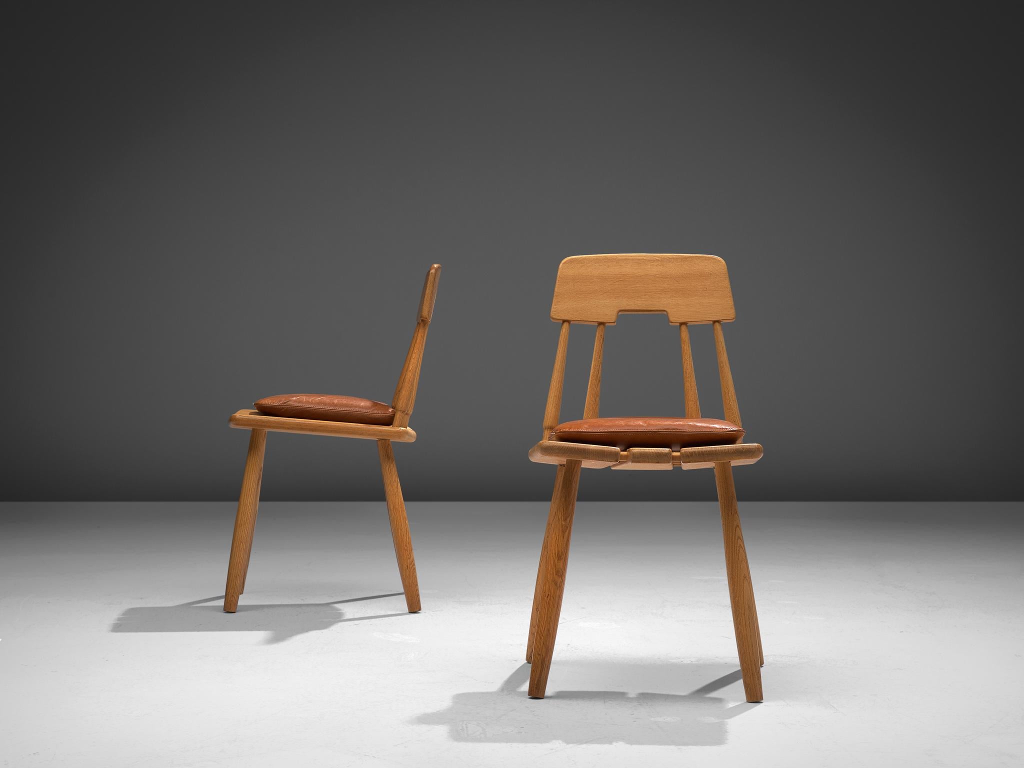 Scandinavian Modern Finnish Dining Chairs in Oak with Leather Cushions