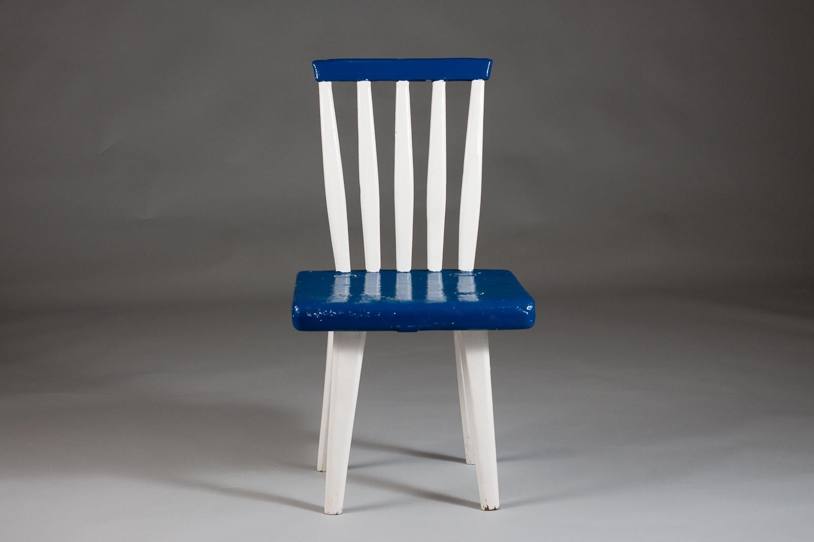 Finnish early 20th century painted chair in blue and white For Sale 1