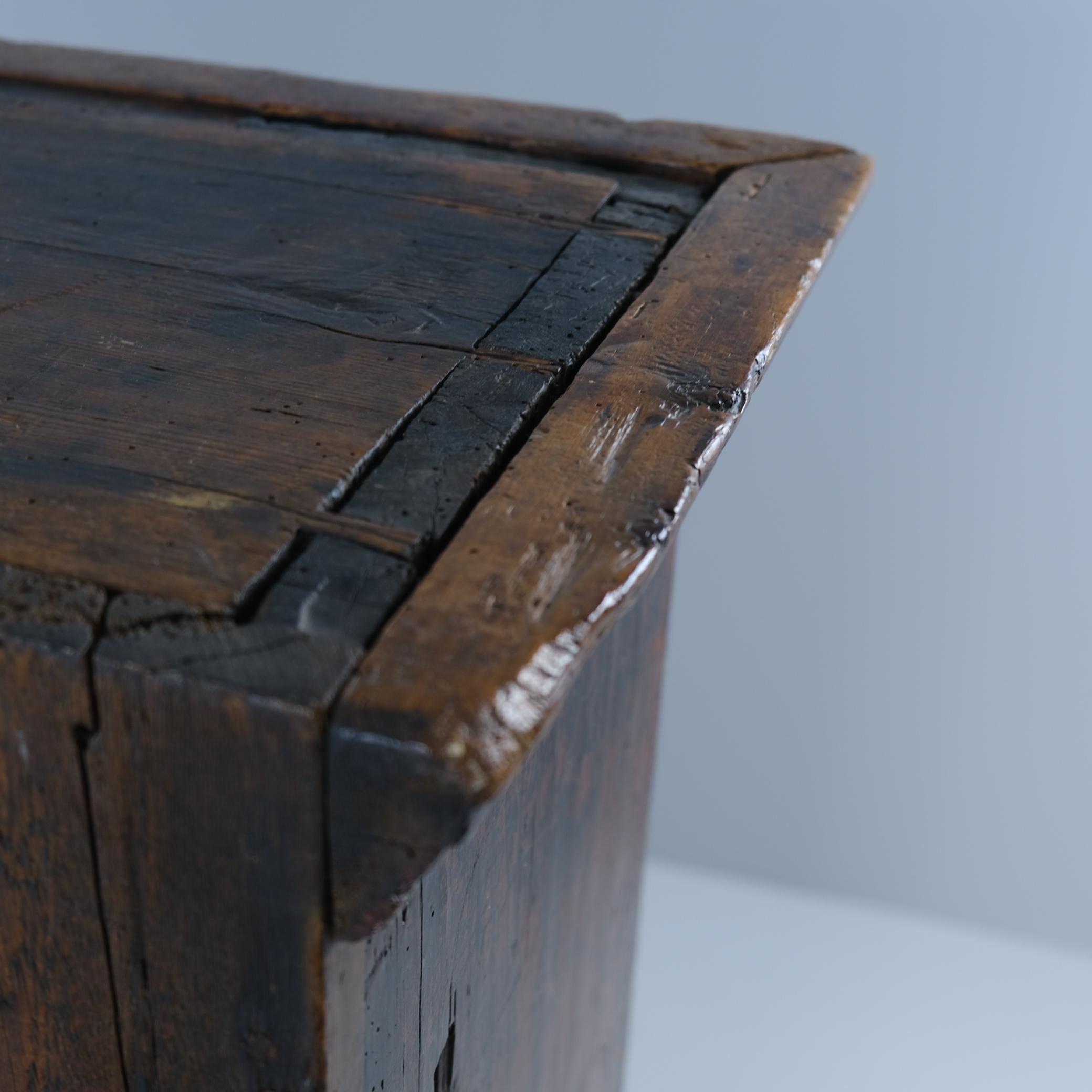 Finnish Folk / Peasent Painted Cupboard, Circa 18th Century For Sale 6