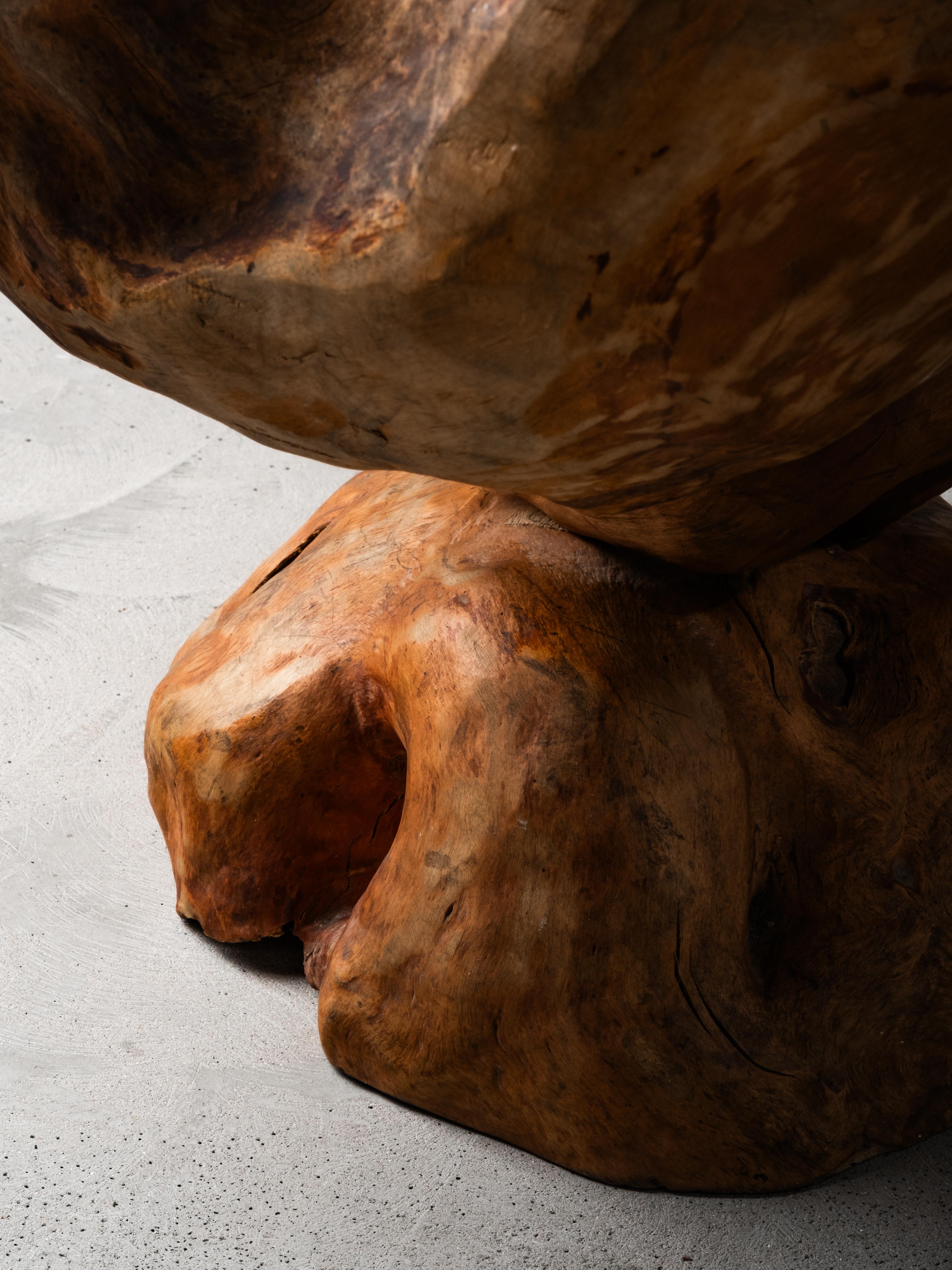 Finnischer handgefertigter Folk Art Burl Wood Stuhl, Mitte 20. im Angebot 9