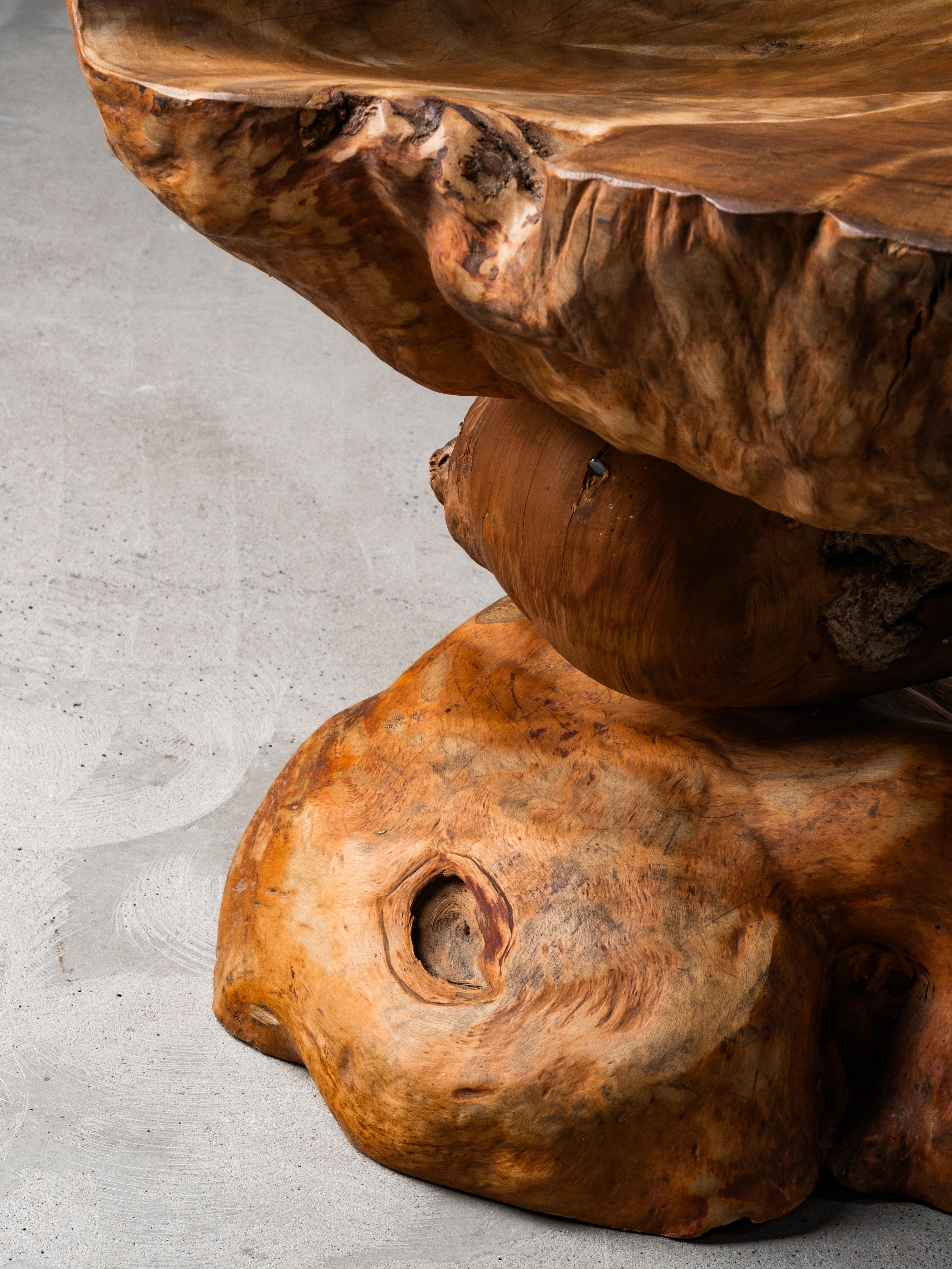 Finnischer handgefertigter Folk Art Burl Wood Stuhl, Mitte 20. im Angebot 10