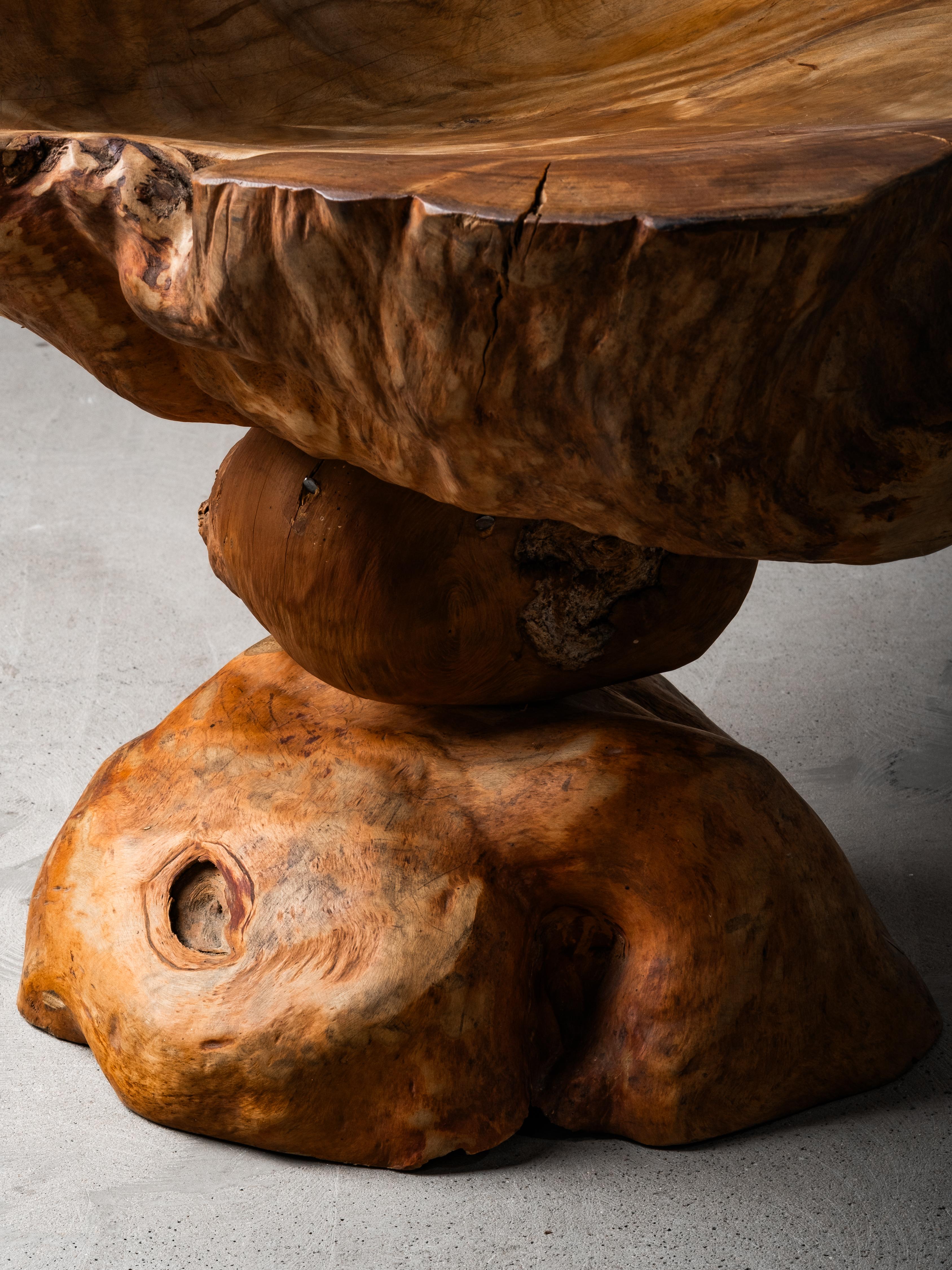 Finnischer handgefertigter Folk Art Burl Wood Stuhl, Mitte 20. im Angebot 14