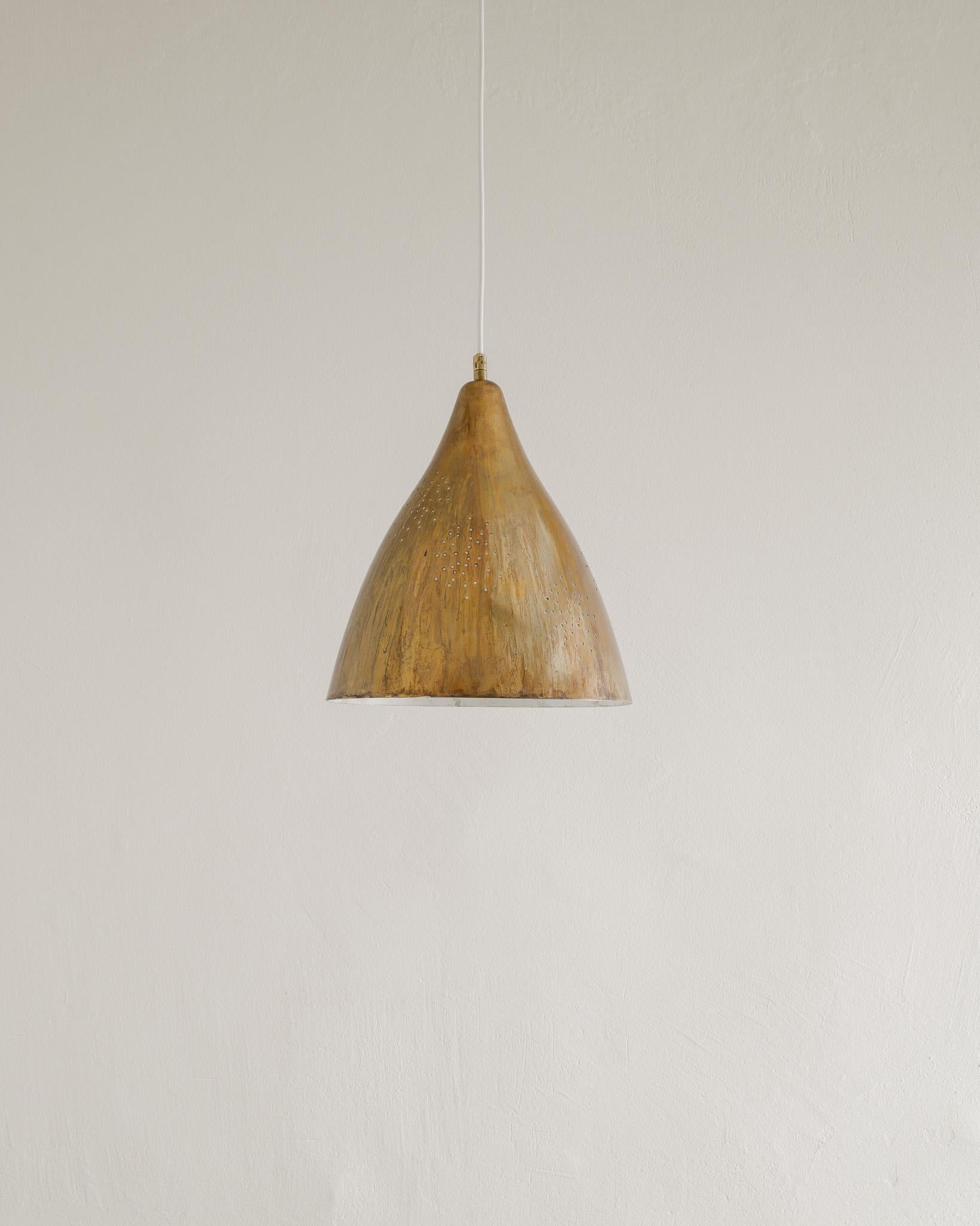 Finnish Mid Century Brass Ceiling Lamp by Lisa Johansson Papé for Orno Oy, 1940s In Good Condition For Sale In Stockholm, SE
