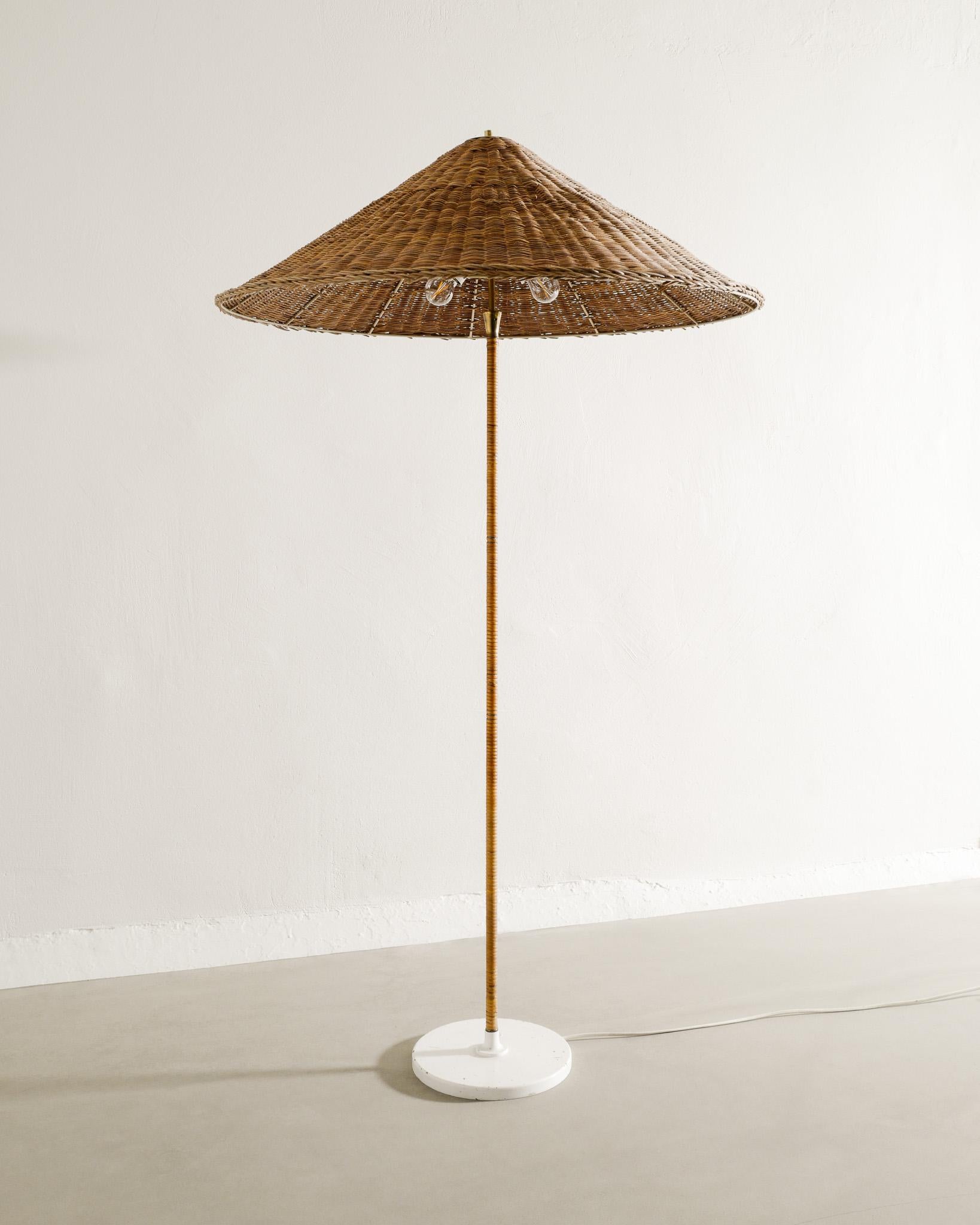 Scandinavian Modern Finnish Mid Century Floor Lamp by Itsu in the style of Paavo Tynell 9202, 1940s  For Sale