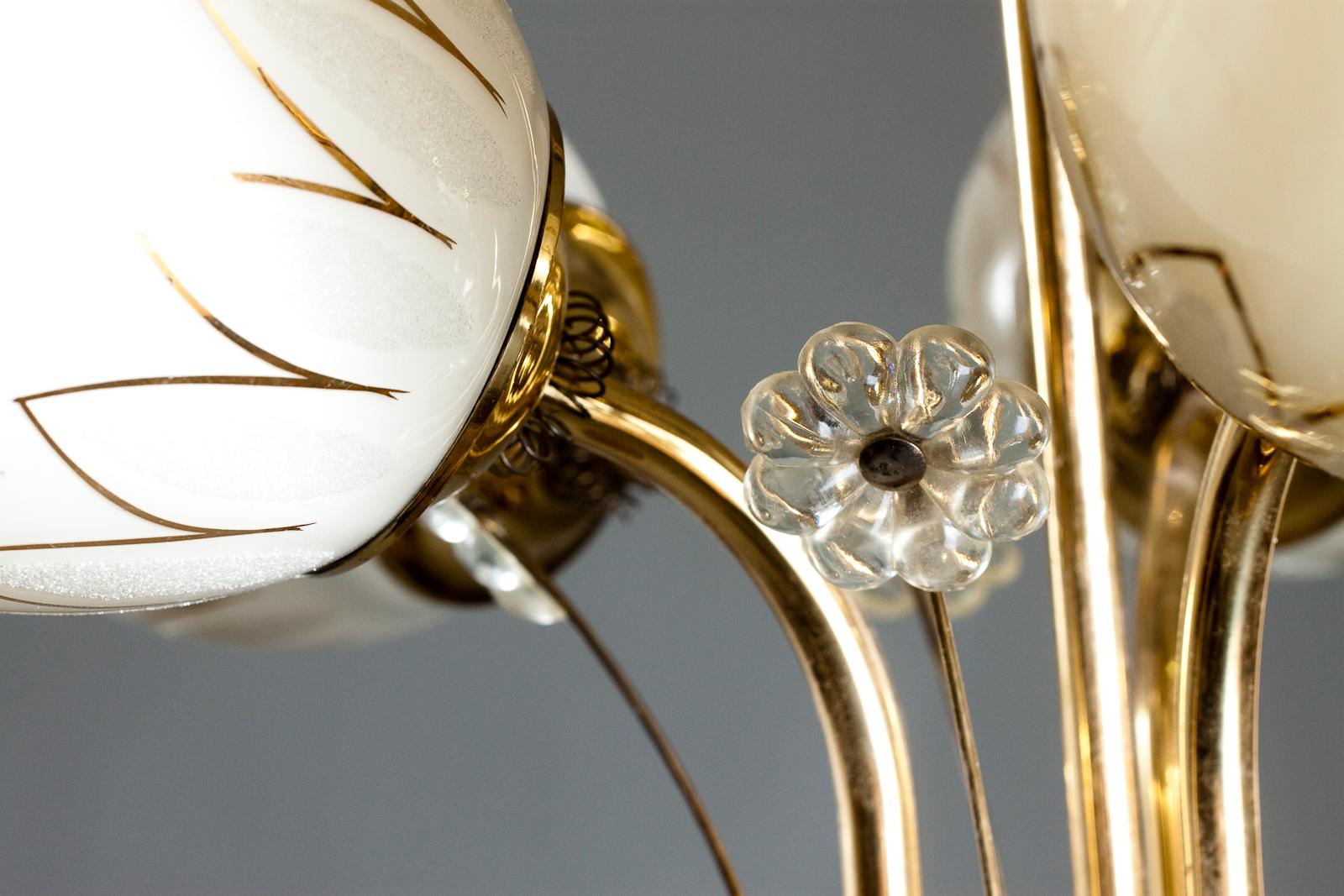 Finnish Mid-Century Modern 5-Armed Stylish Brass Chandelier For Sale 4