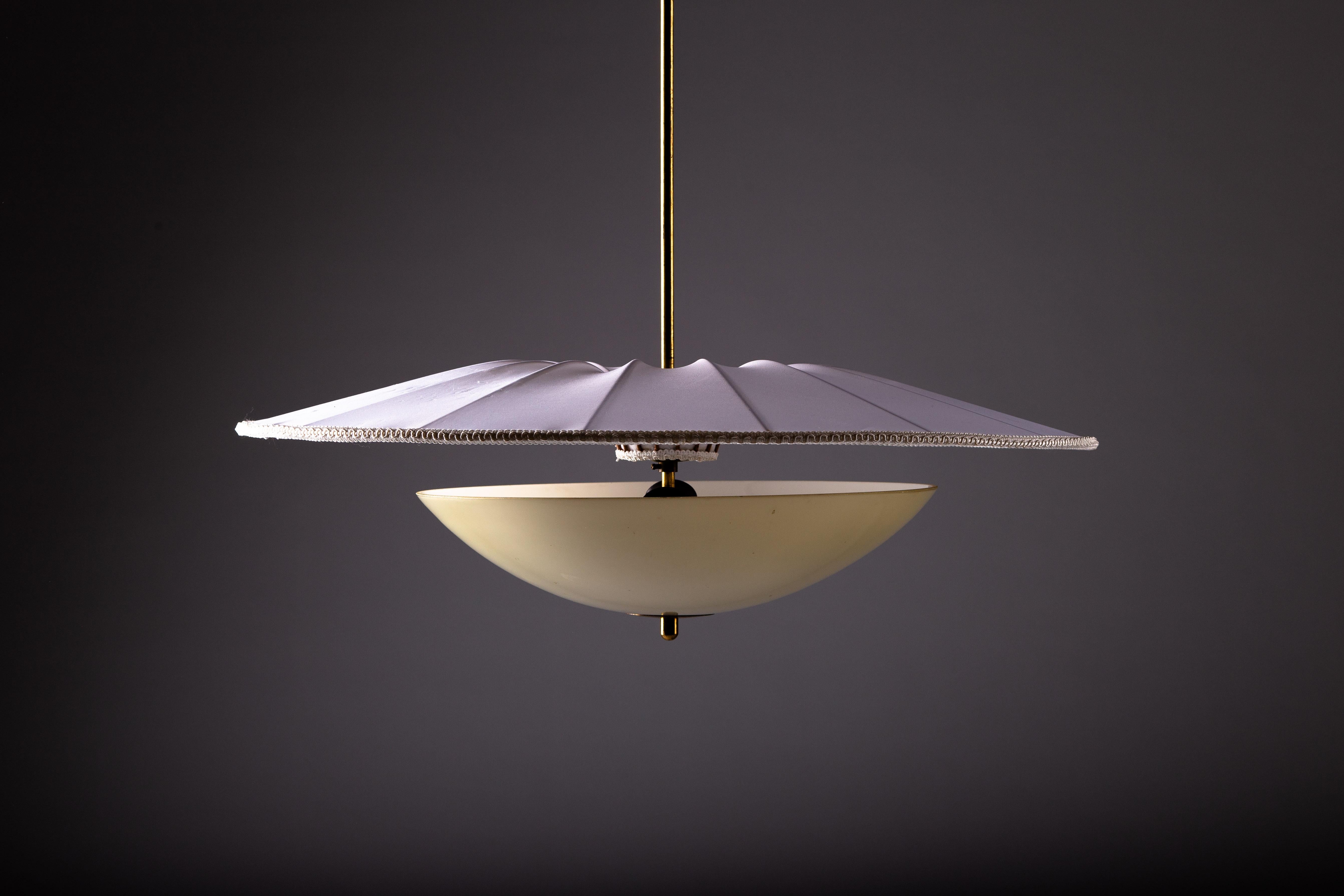 XX secolo Lampada da soffitto finlandese di metà secolo moderno di Itsu in vendita