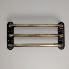 Tirador de puerta de diseño moderno finlandés de mediados de siglo, totalmente de latón, de los años 50