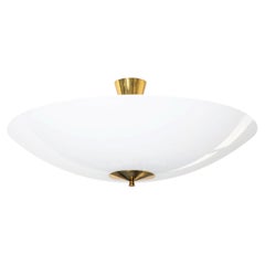 Finnischer Flush Mount aus der Mitte des Jahrhunderts, Messing und Opalglas, 1950er Jahre