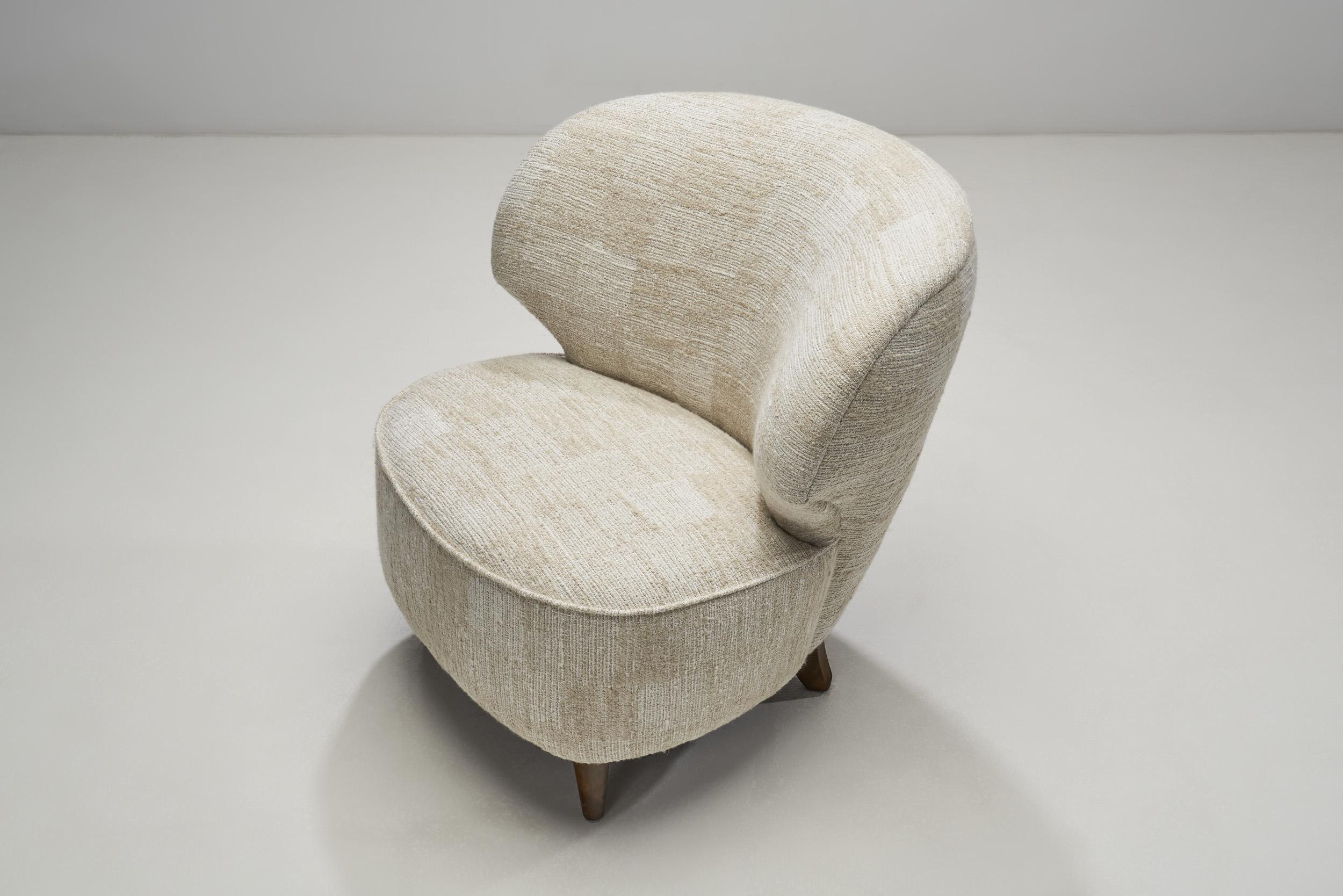 Finnish Mid-Century Modern Upholstered Lounge Chair, Finland, circa 1950s For Sale 4