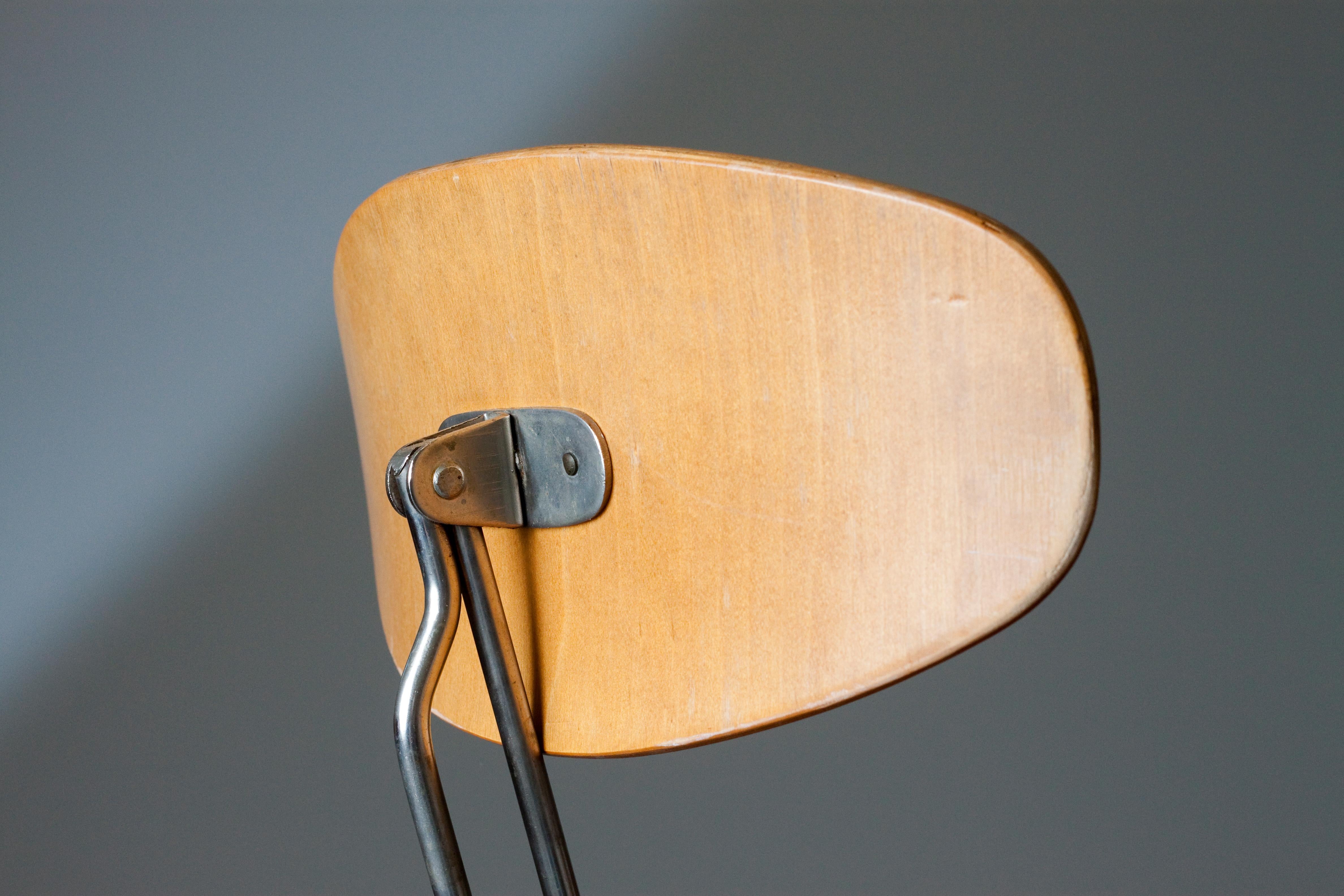 Finnish Midcentury Office Chair by Ilmari Lappalainen for Asko In Good Condition For Sale In Turku, FI