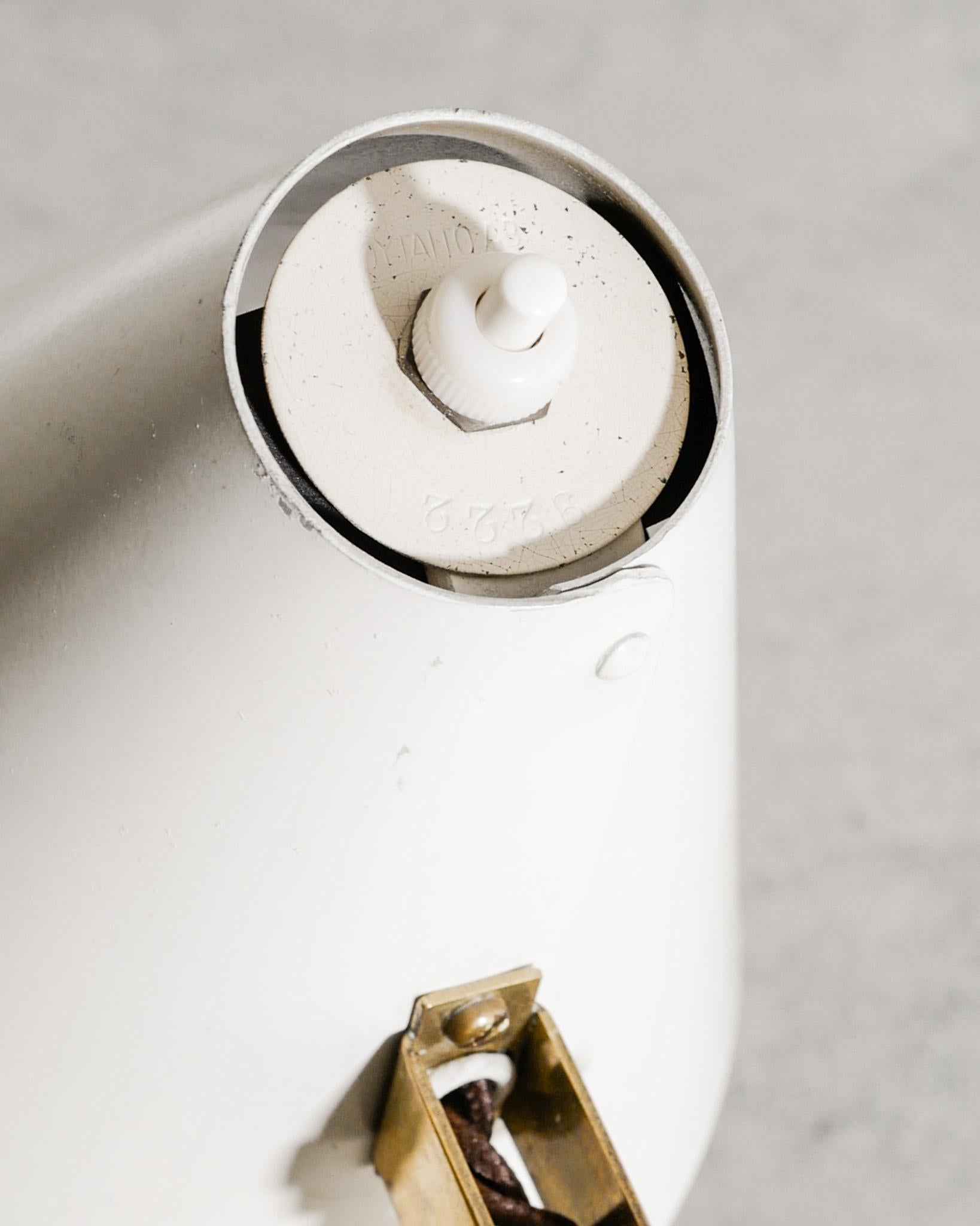 Métal Finnish Mid Century Paavo Tynell 9222 Desk Table Lamp Produced by Taito, 1940s en vente
