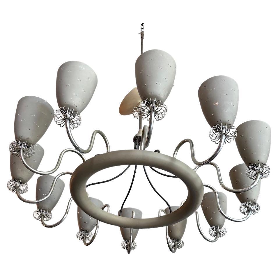 Paavo Tynell is known as the great pioneer of Finnish lighting fixtures and lamps. He iwas one of the founders and chief designers of Taito-the first industrial producer of lighting in Finland. Among other things, Tynell designed the lighting for