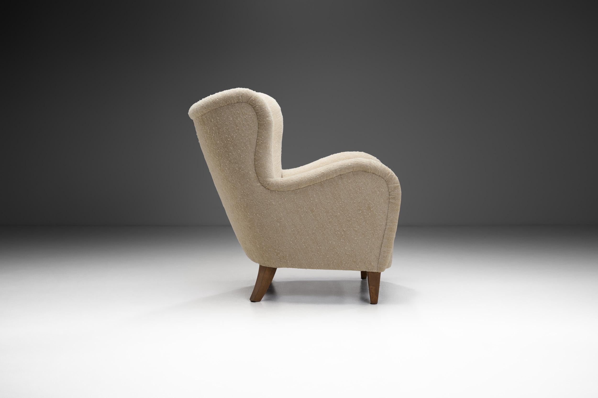 Mid-Century Modern Fauteuil rembourré finlandais du milieu du siècle, Finlande, vers 1950 en vente