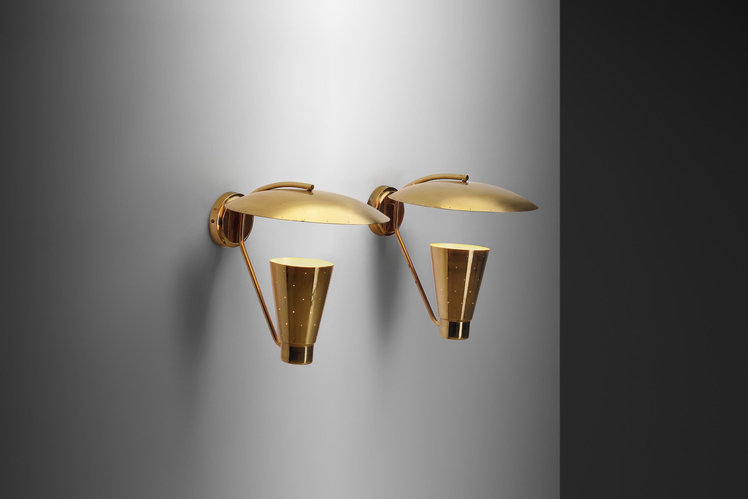 This pair of wall lights was designed during the 1950s, an era in which Finland saw the birth of many of its most iconic lighting models. It was a period of consistency, excellence, and sophistication design wise. Itsu, short for Itä-Suomen Sähkö