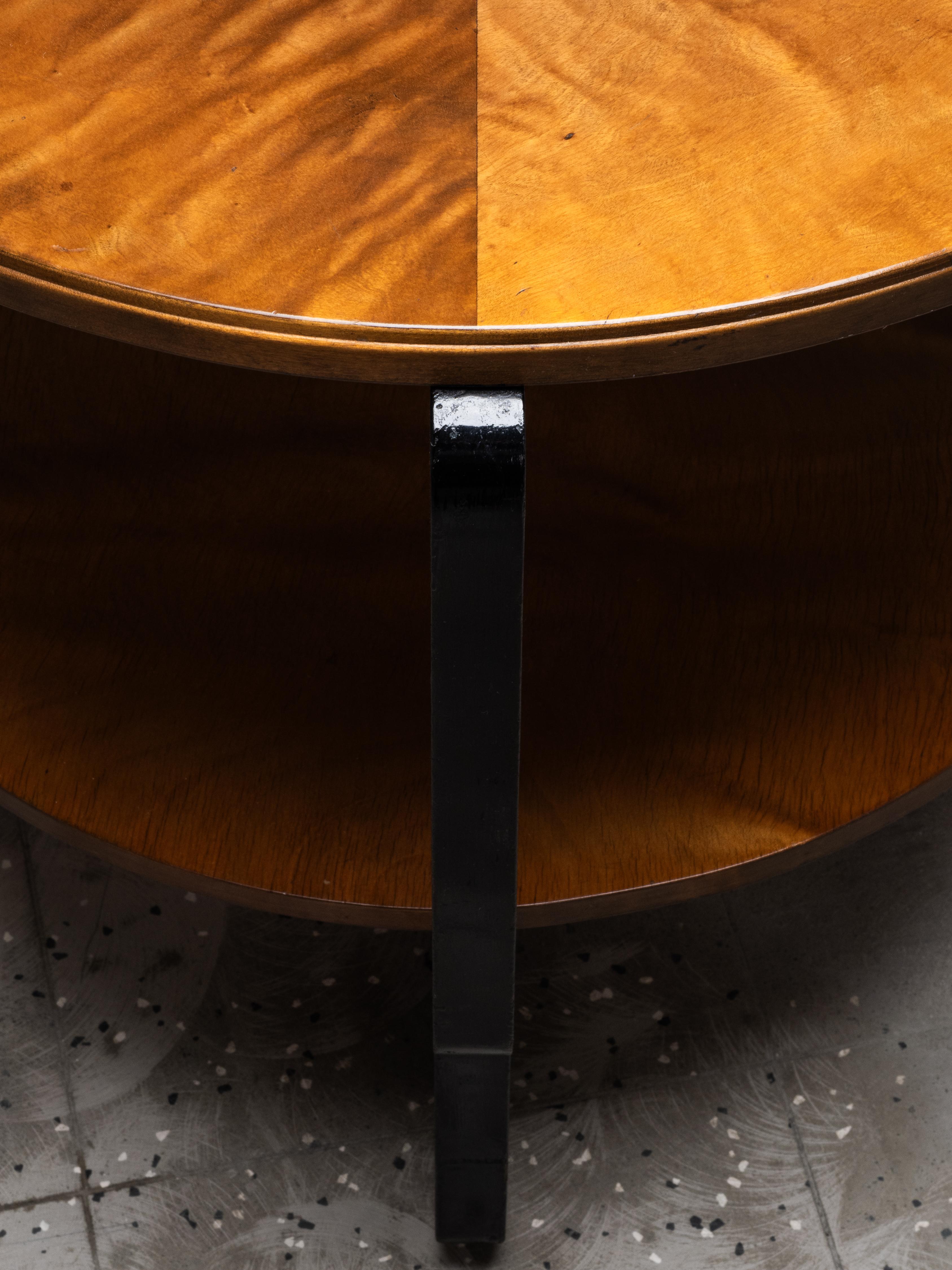 Milieu du XXe siècle Finnish Modern Club Table Model “Eino” by Maija Heikinheimo for Asko, 1930s en vente