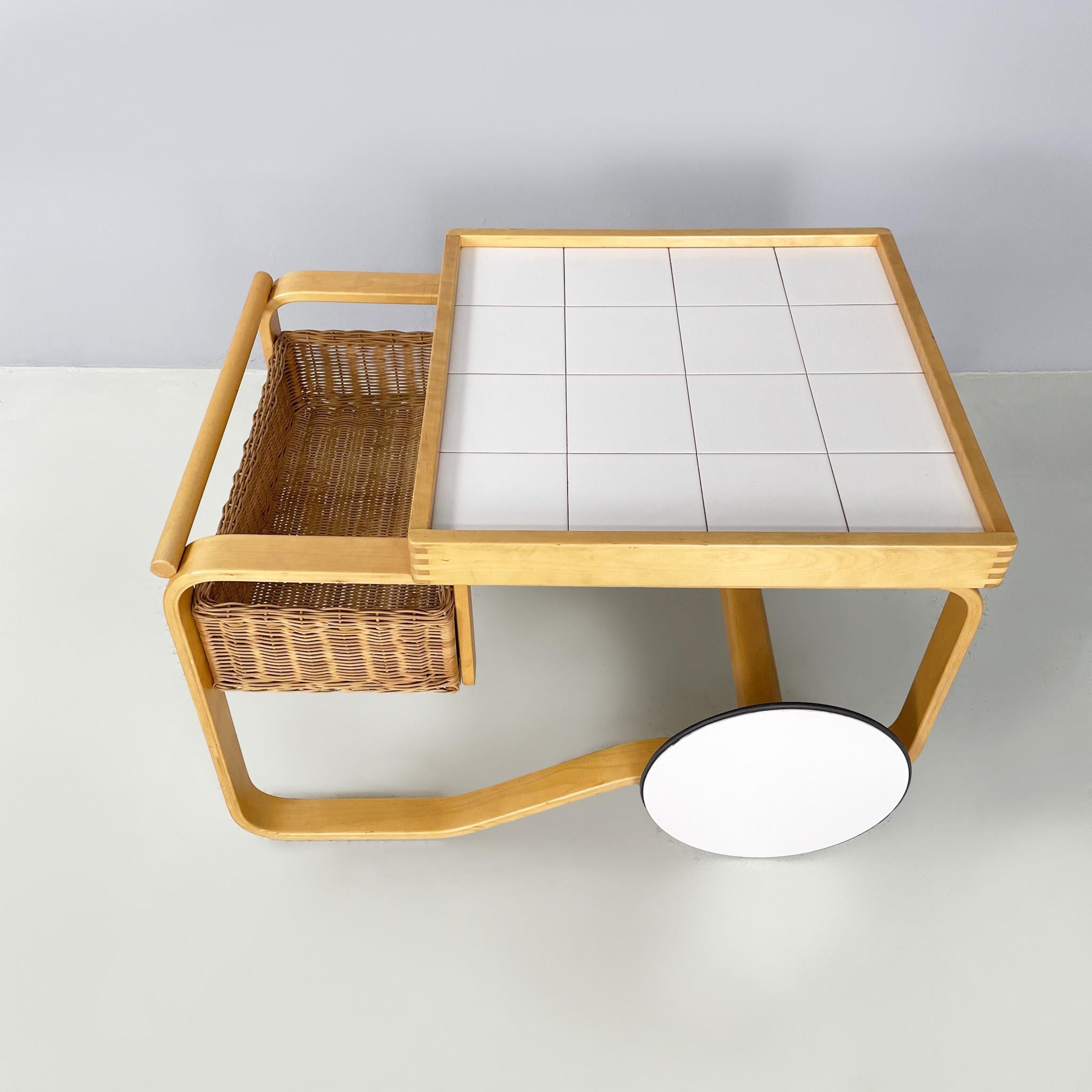 Late 20th Century Finnish modern wood, wicker Cart Tea Trolley 900 by Alvar AAlto for Artek, 1970s For Sale