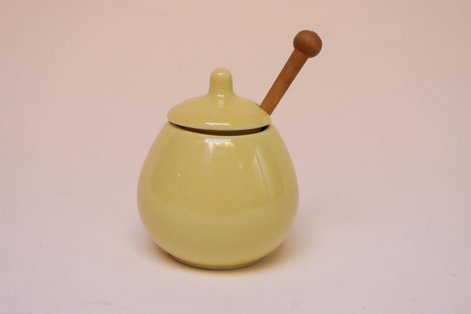 Milieu du XXe siècle Pot à moutarde / pot à miel moderne finlandais en céramique jaune par Kaj Franck pour Arabia en vente