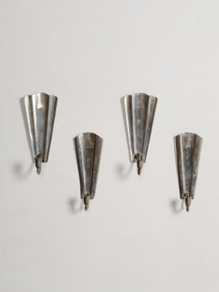 Candelabri da parete in peltro finlandese, A. Mykkänen Taidetakomo Oy, anni '30, Set di 4