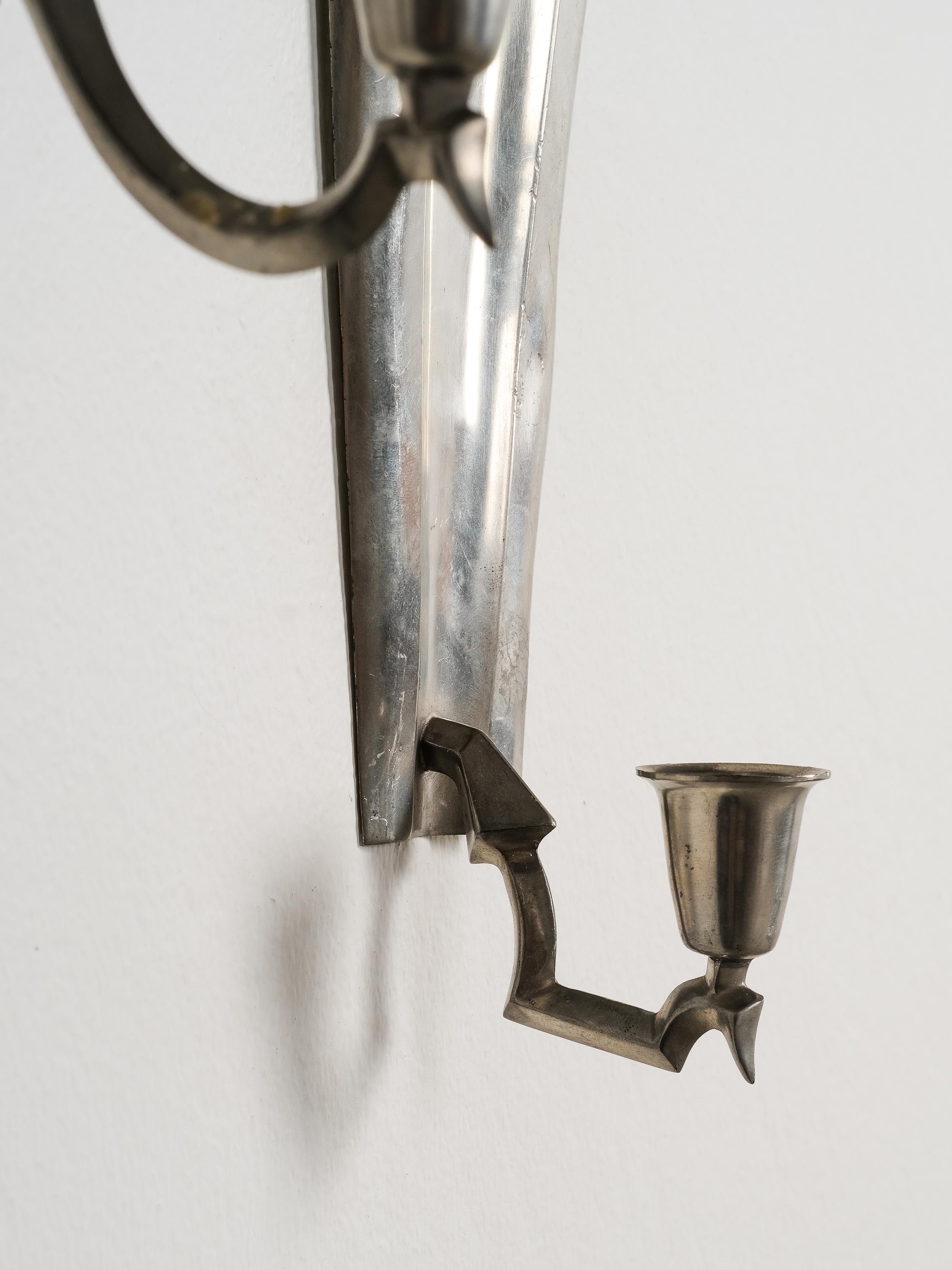 Finnish Pewter Wall Candle Sconces, A. Mykkänen Taidetakomo Oy, 1930s, Set of 4 In Good Condition For Sale In Karis, Nyland