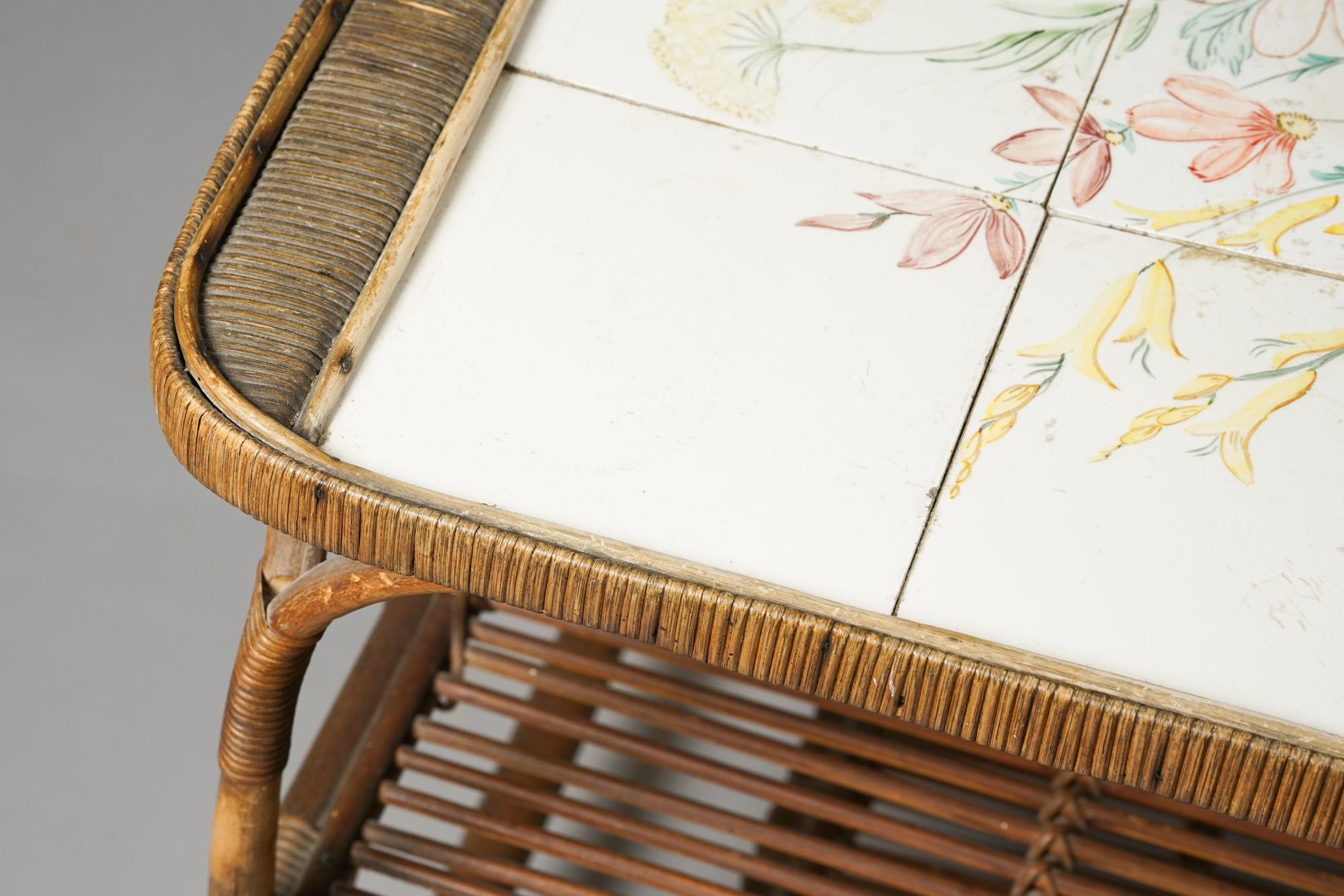 Mid-20th Century Finnish Rattan Serving Trolley, 1940s For Sale