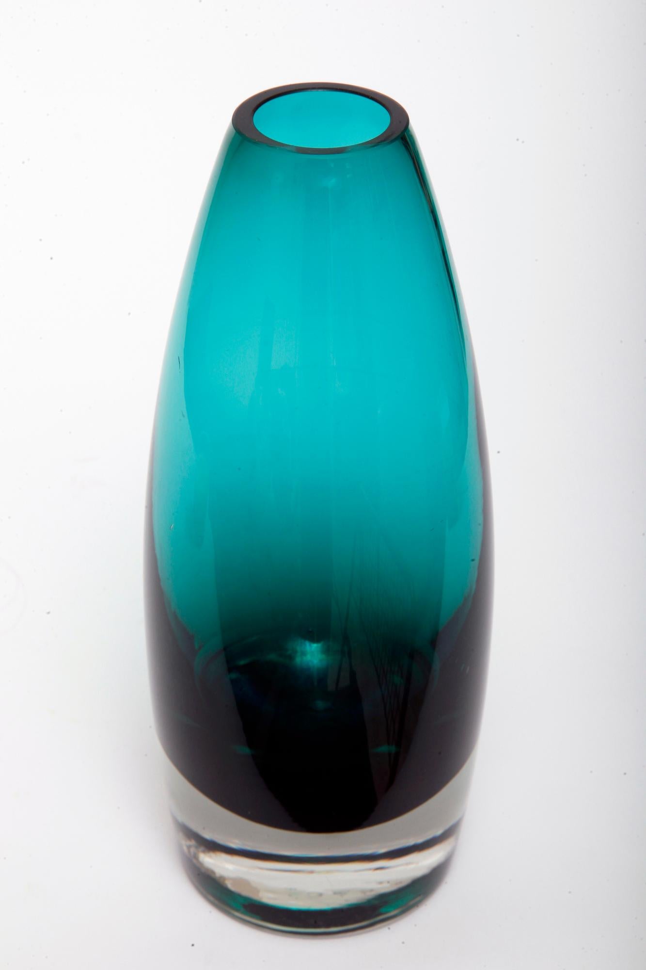 Mid-20th Century Finnish Riihimaki Turquoise Art Glass Vase Riihi by Tamara Aladin, 1960s For Sale