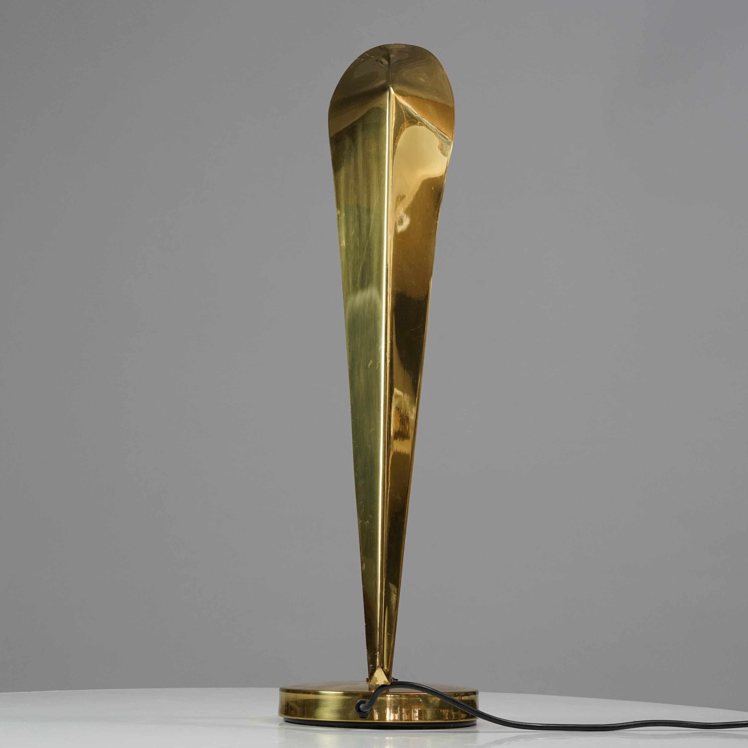 Finnish Scandinavian Modern Brass Table Lamp by KT-Valaistus, 1950s/1960s In Good Condition In Helsinki, Uusimaa