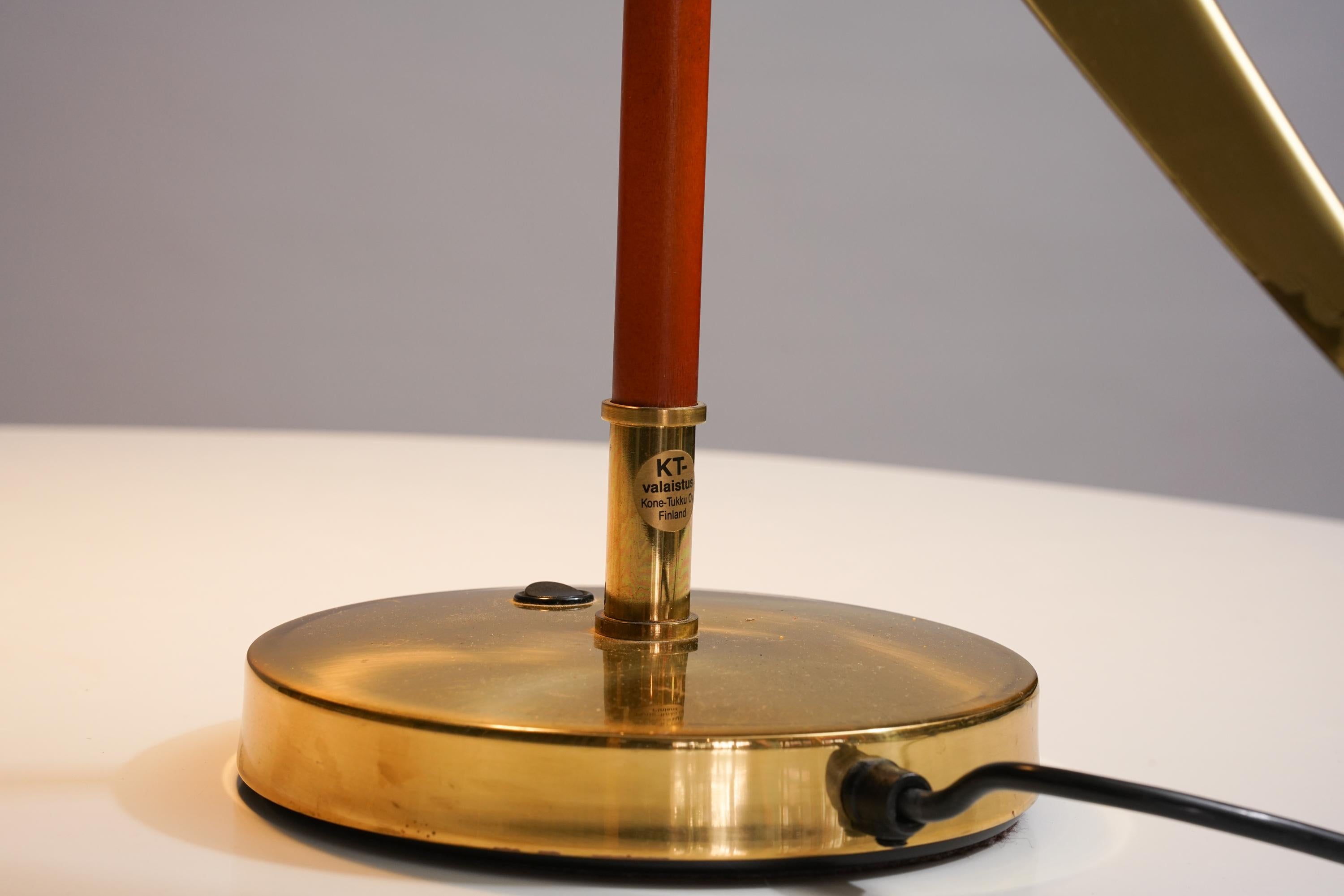 Finnish Scandinavian Modern Brass Table Lamp by KT-Valaistus, 1950s/1960s 5