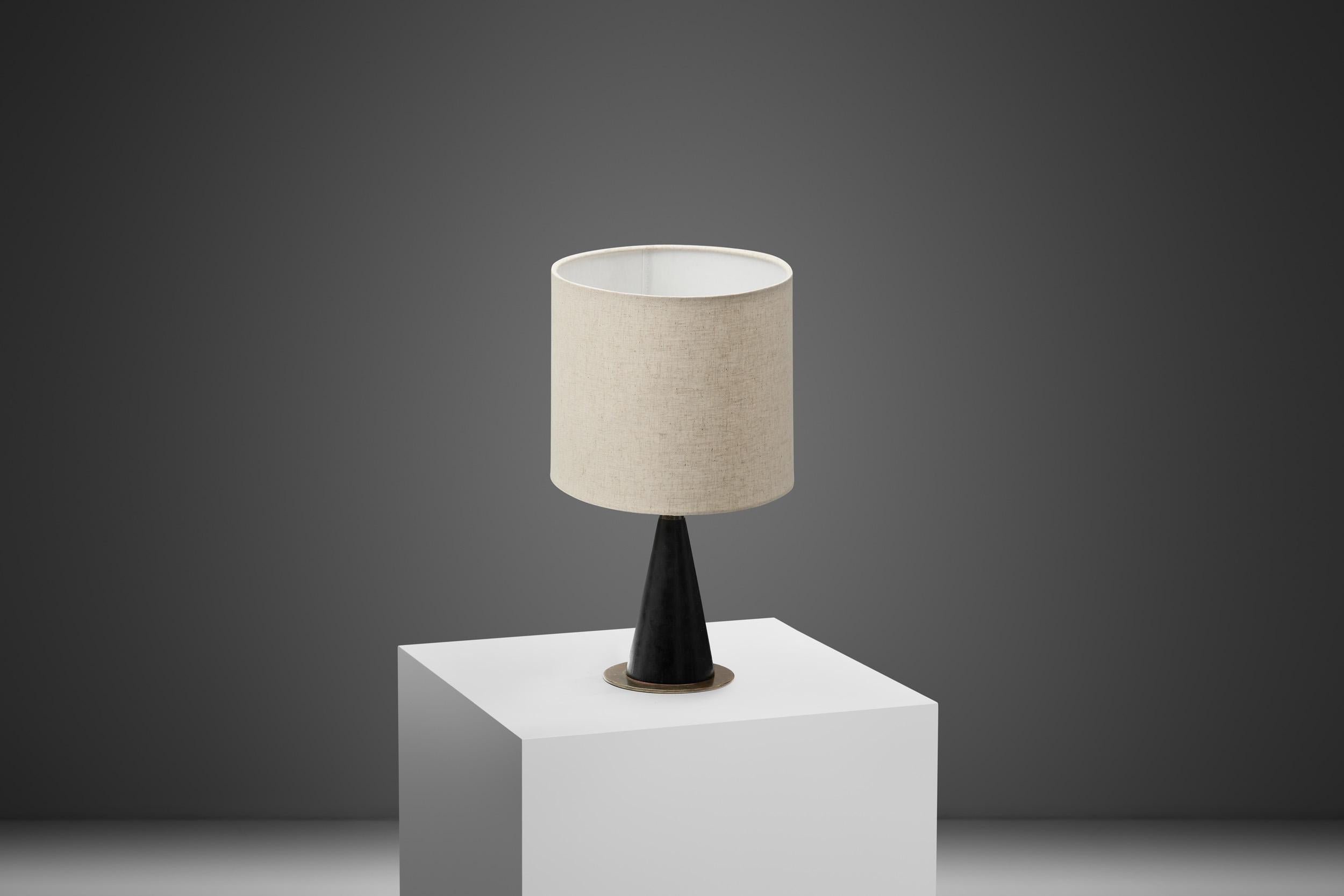 Finnish Table Lamp by Maria Lindeman, Finland Mid-20th Century For Sale 2