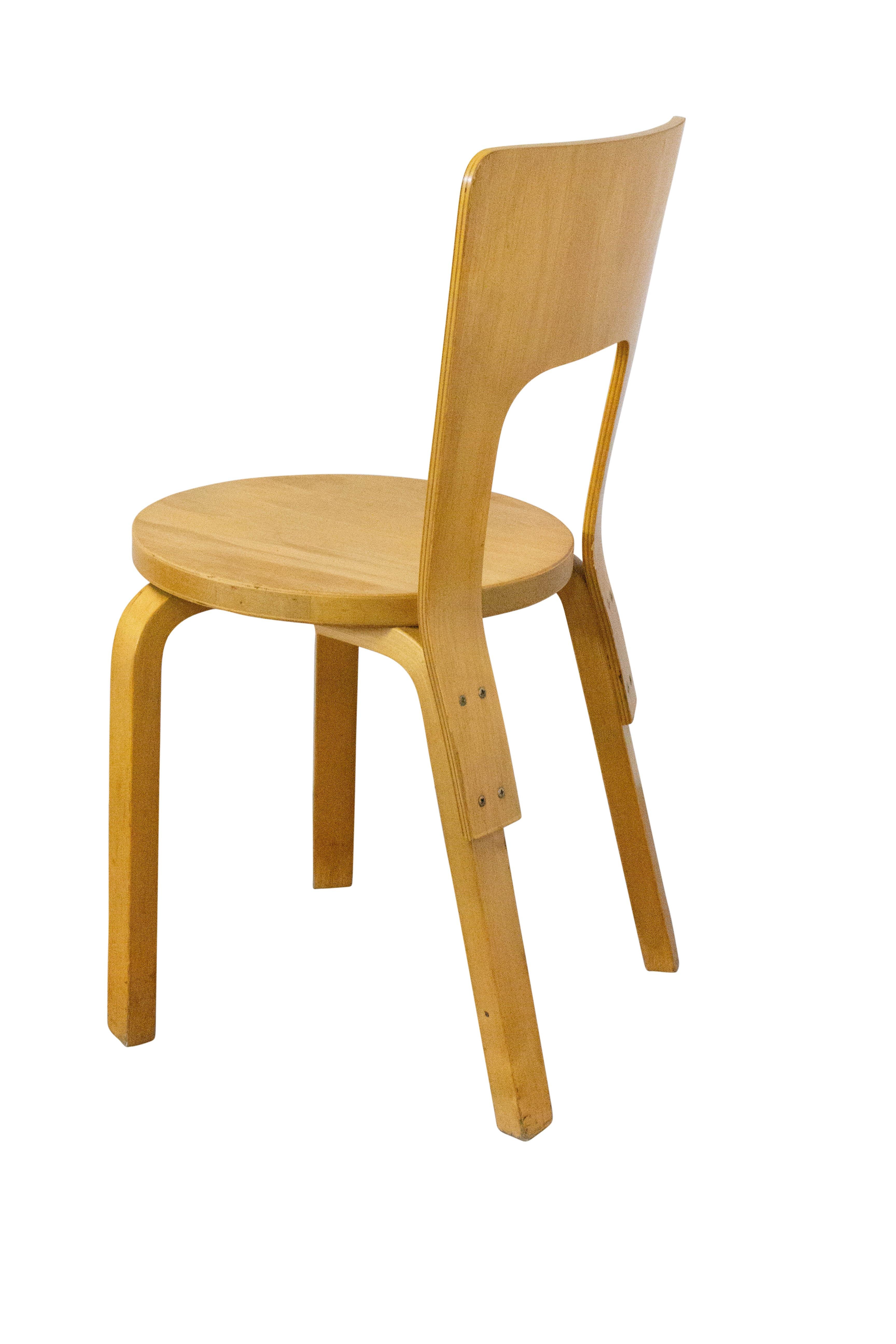 Sedia vintage finlandese in legno Alvar Aalto Model 66, circa 1930 In condizioni buone in vendita a Labrit, Landes