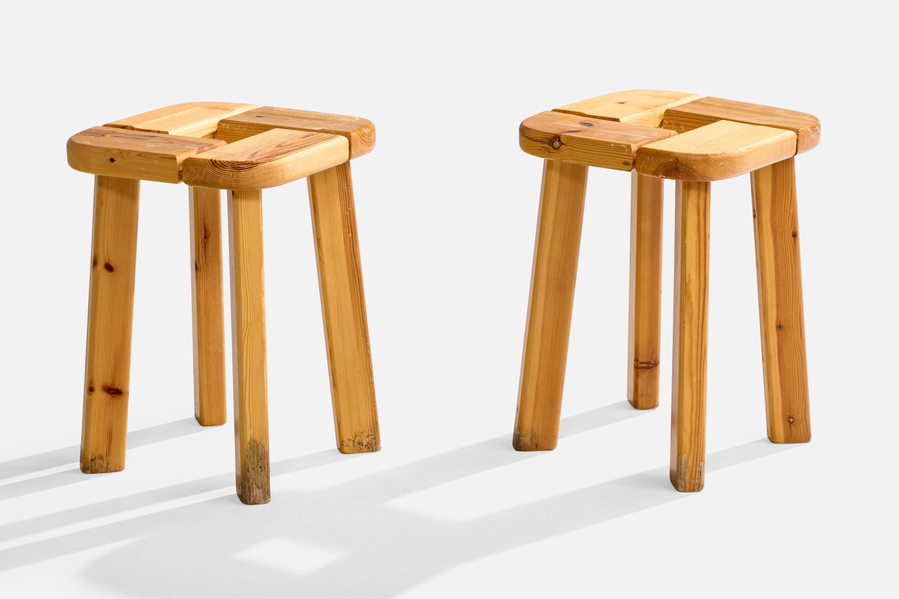 A pair of pine stools designed and produced by Finnsauna, Finland, c. 1970s.

Overall Dimensions (inches): 17.0