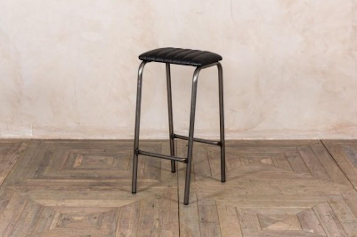 Finsbury Backless Counter Stools, 20th Century For Sale 1