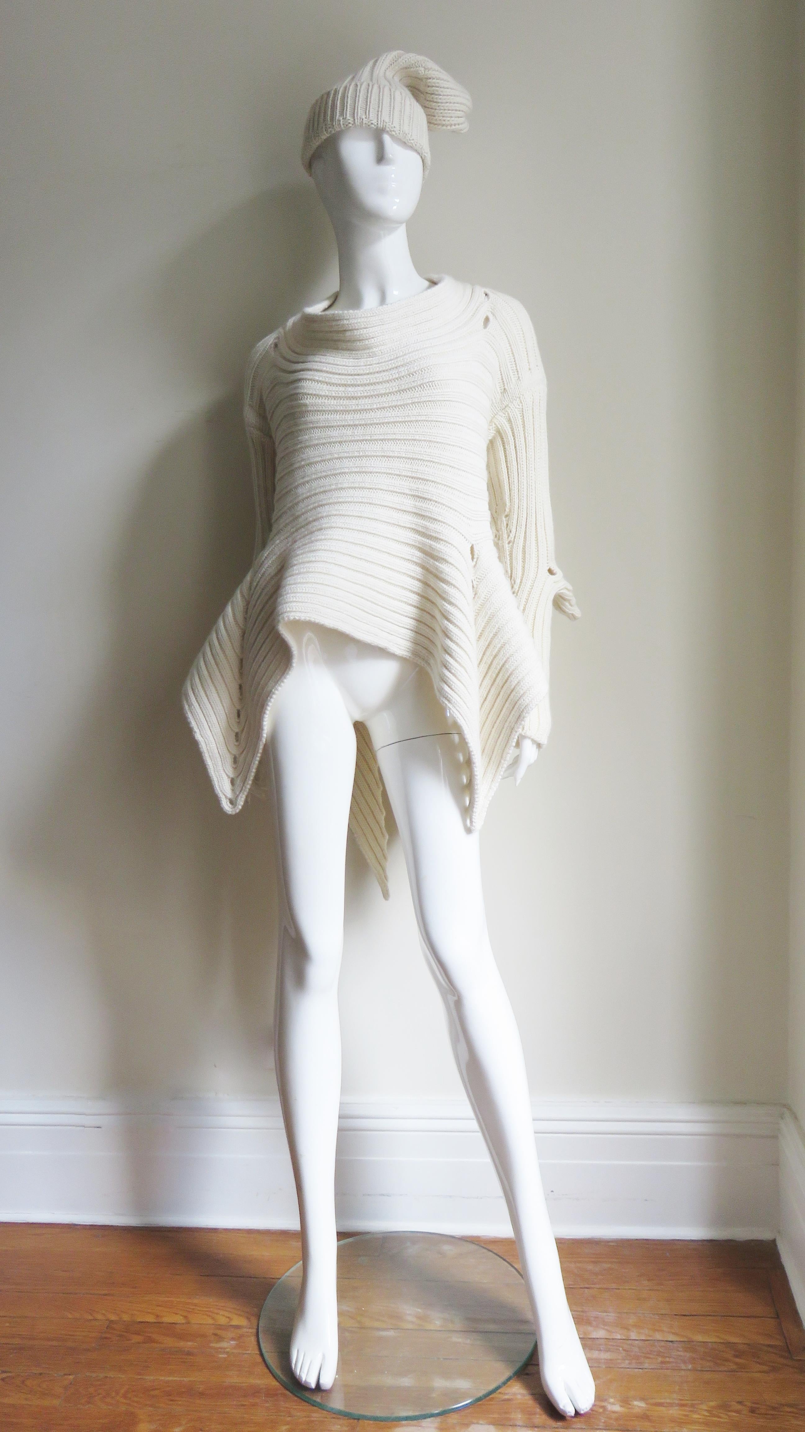 Fintan Mulhollnd New Irish Hand Knit Sweater and Touque 2