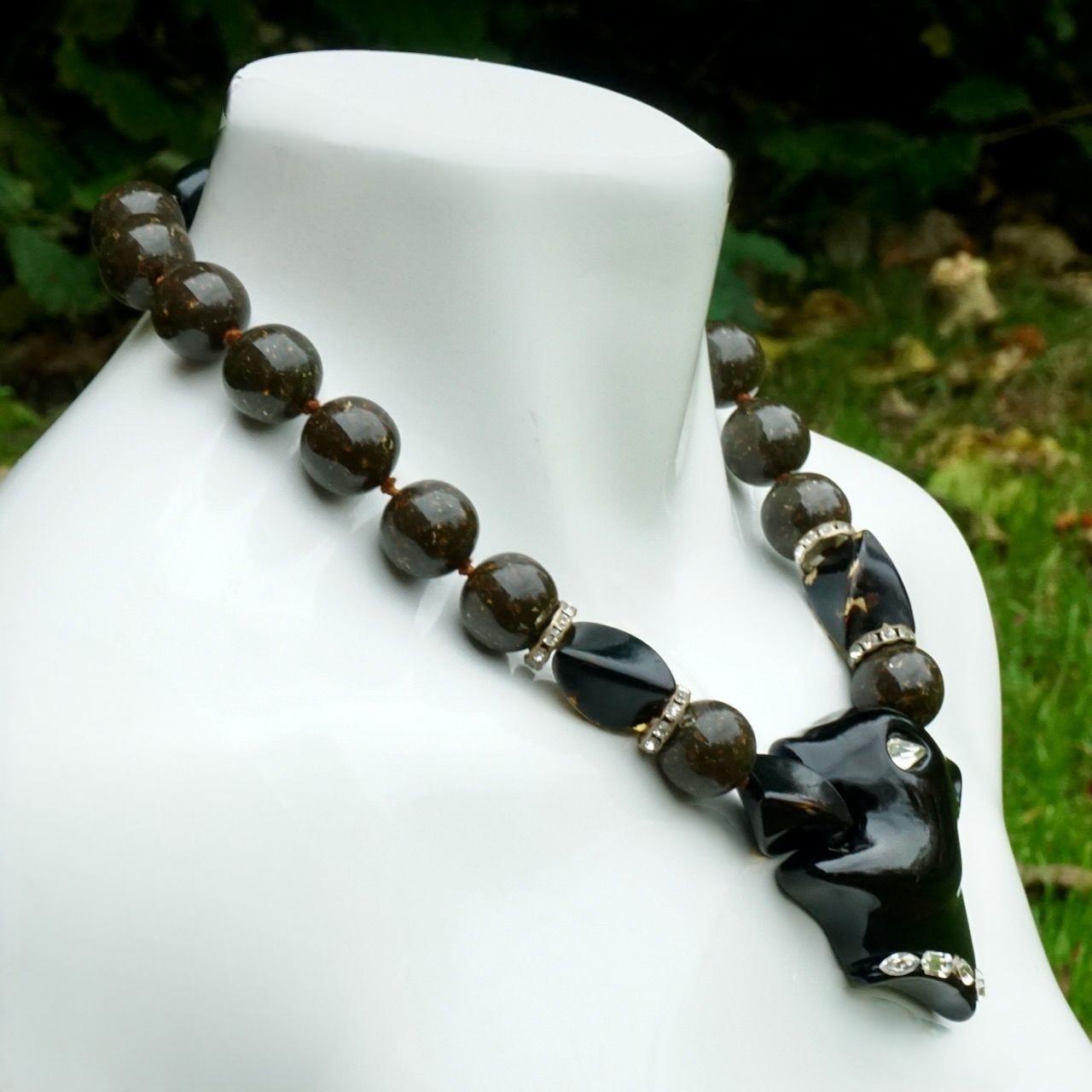 Fiocchi Italy Black Panther and Brown Resin Bead Necklace In Good Condition For Sale In London, GB