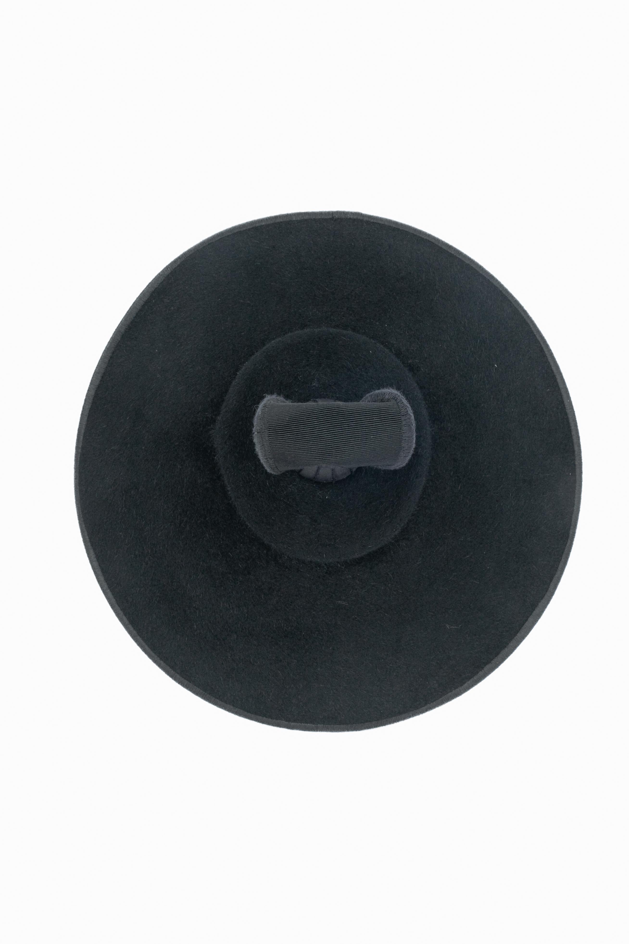 Fiona Bennett hat Excellent état - En vente à SAINT-OUEN-SUR-SEINE, FR