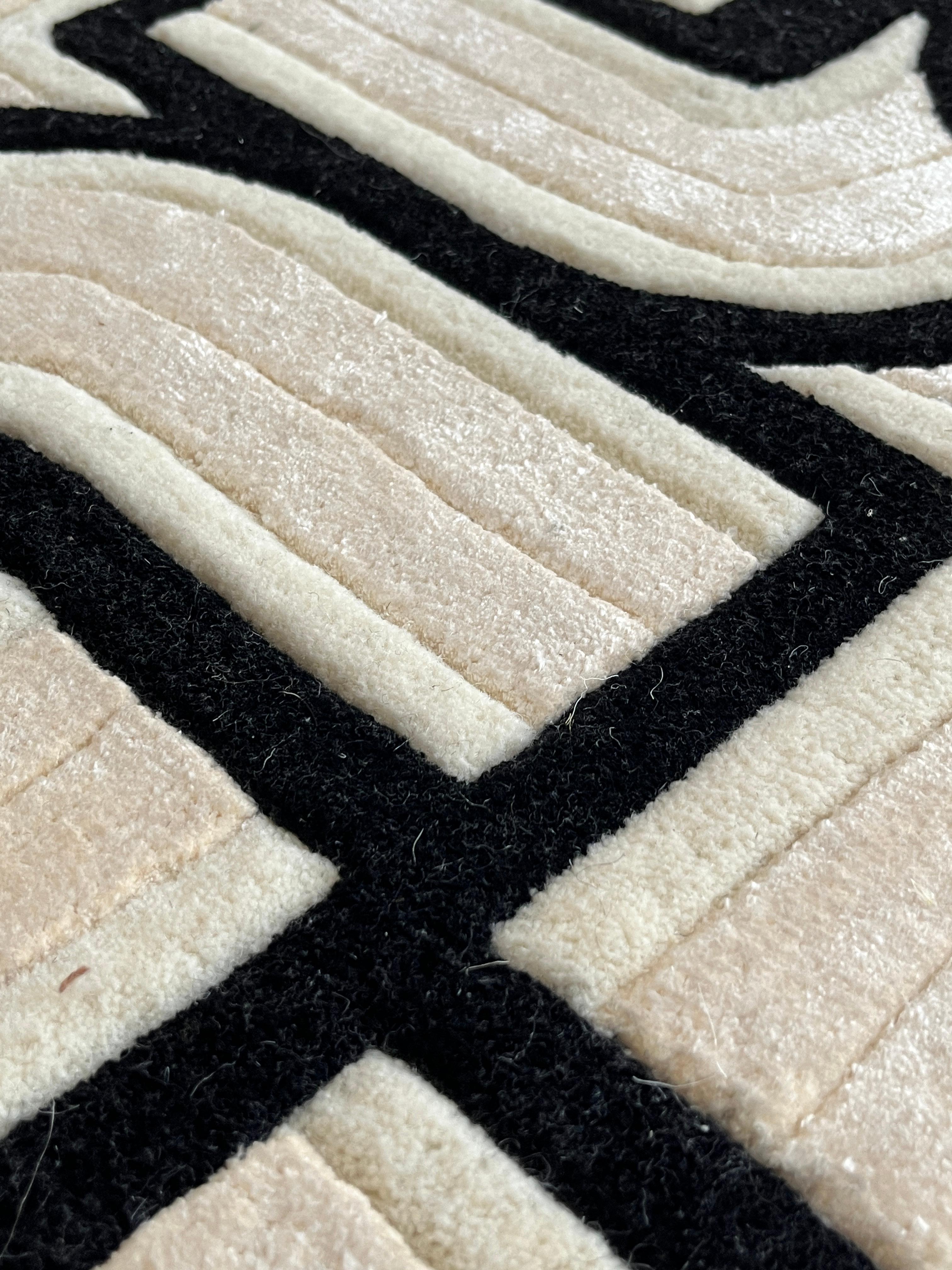 Fiona, Handgefertigter Luxus-Teppich, NZ Wolle & Viskose, 160 x 230 cm im Zustand „Neu“ im Angebot in MADRID, ES